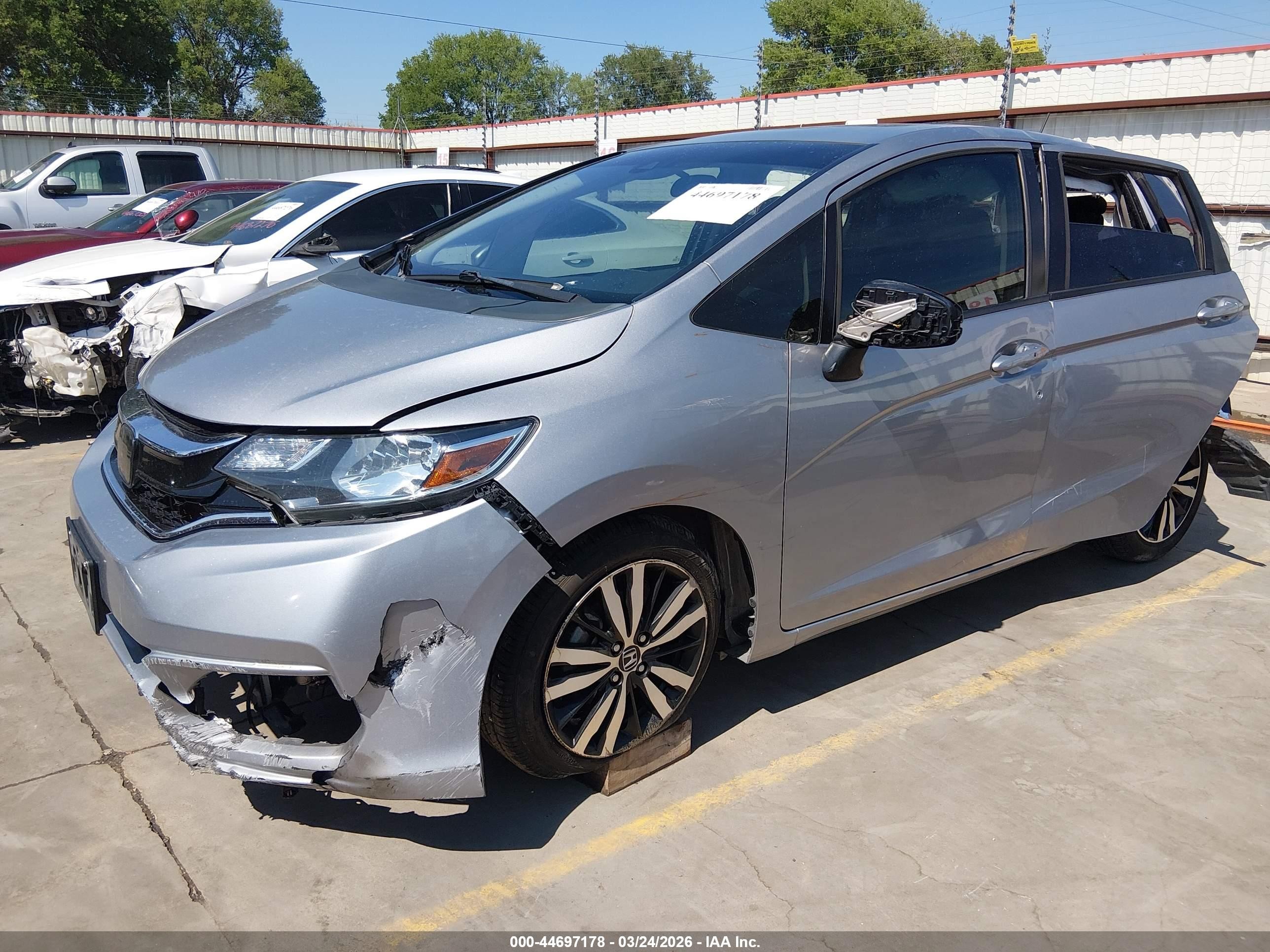 2019 Honda Fit Ex Silver vin: 3HGGK5H8XKM702960