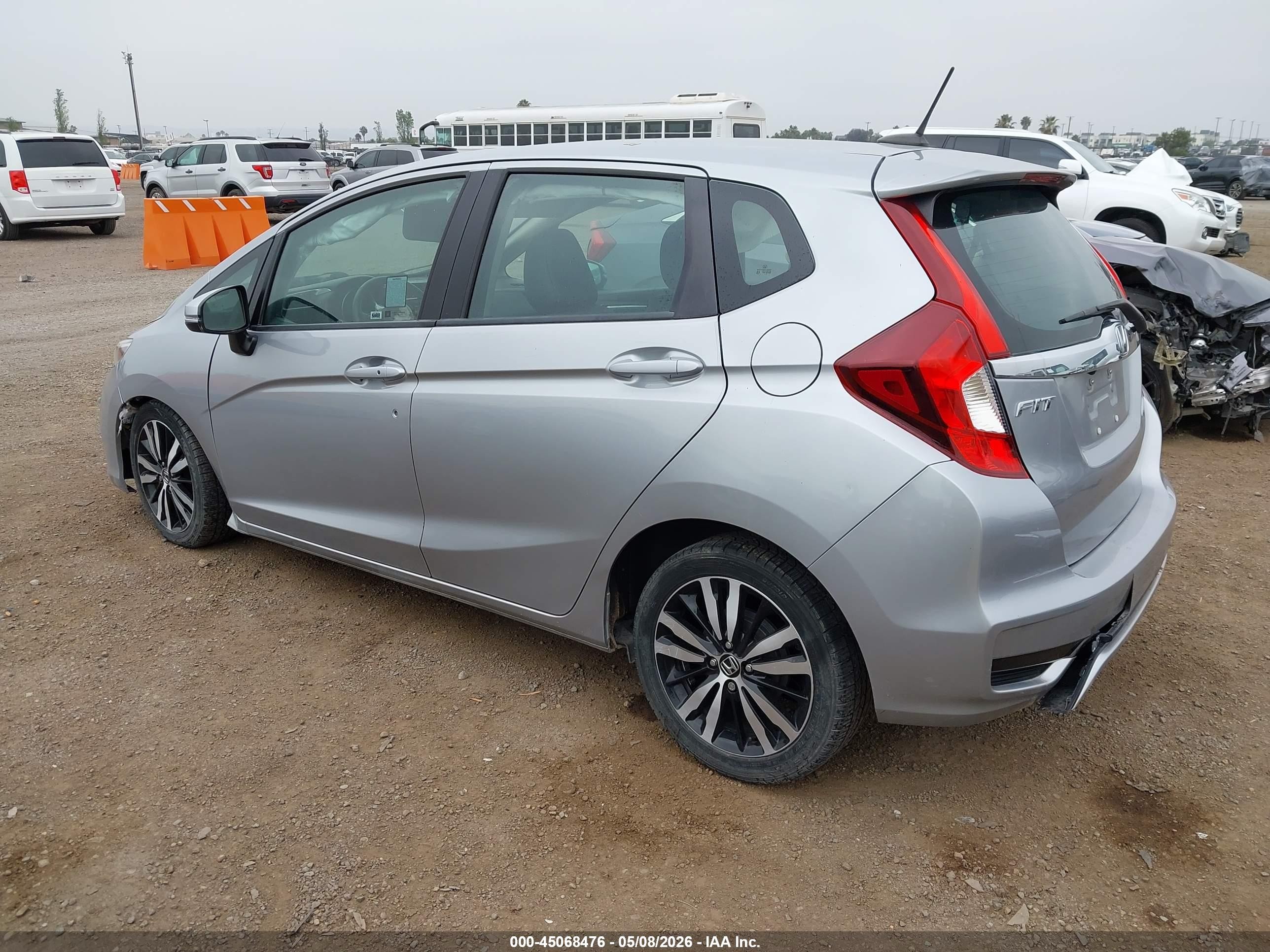 2018 Honda Fit Ex-l Серебряный vin: 3HGGK5H95JM709919
