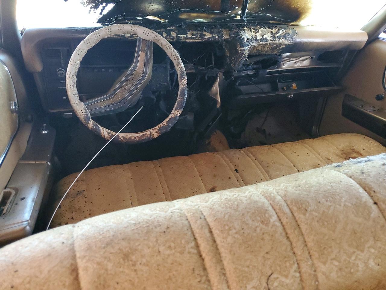 1973 Ford Ltd Burn vin: 3J63H127324