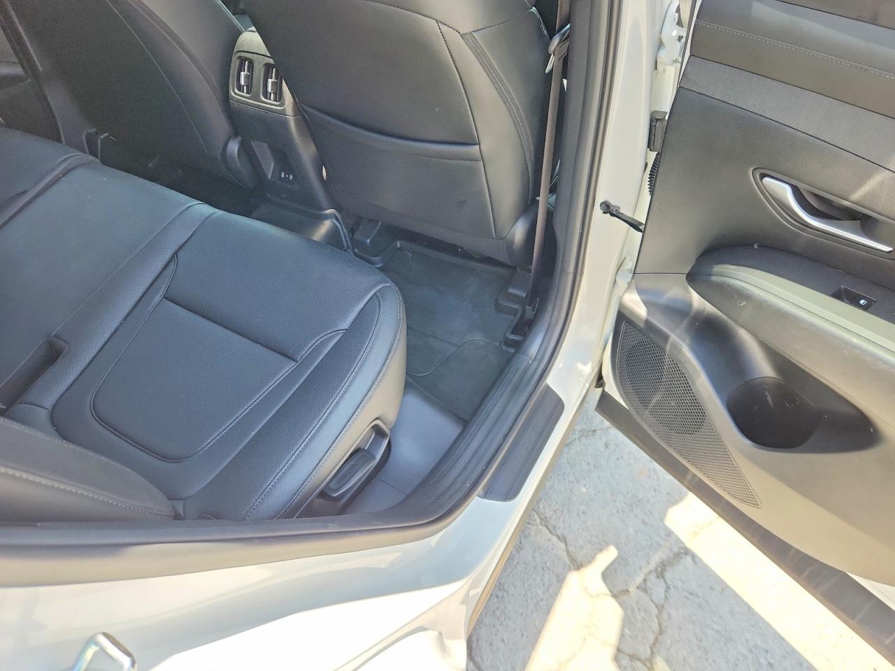 2025 Hyundai Tucson Sel White vin: 3KMJC3DE1SE019781