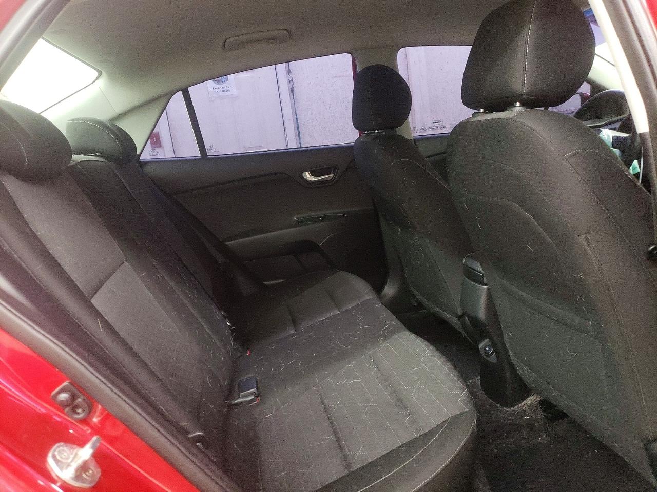 2018 Kia Rio S Красный vin: 3KPA24AB7JE060372