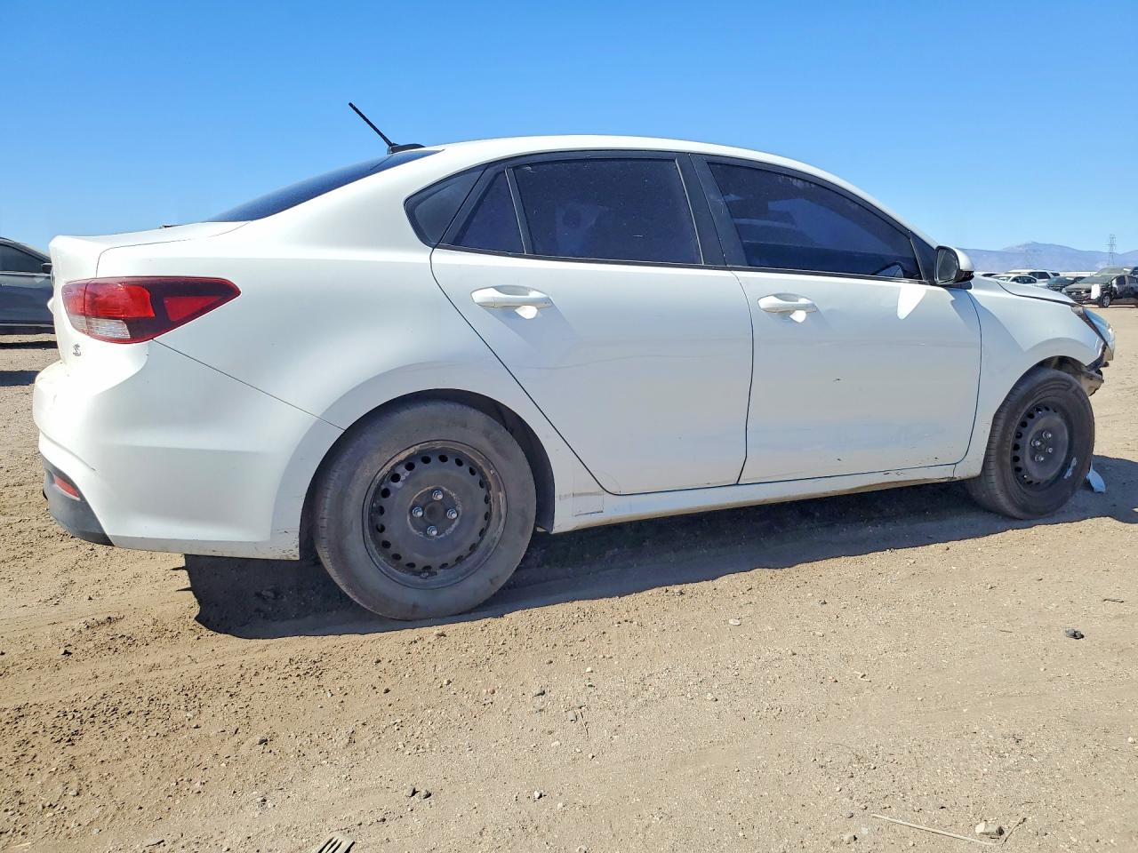 2019 Kia Rio S White vin: 3KPA24AB8KE205436
