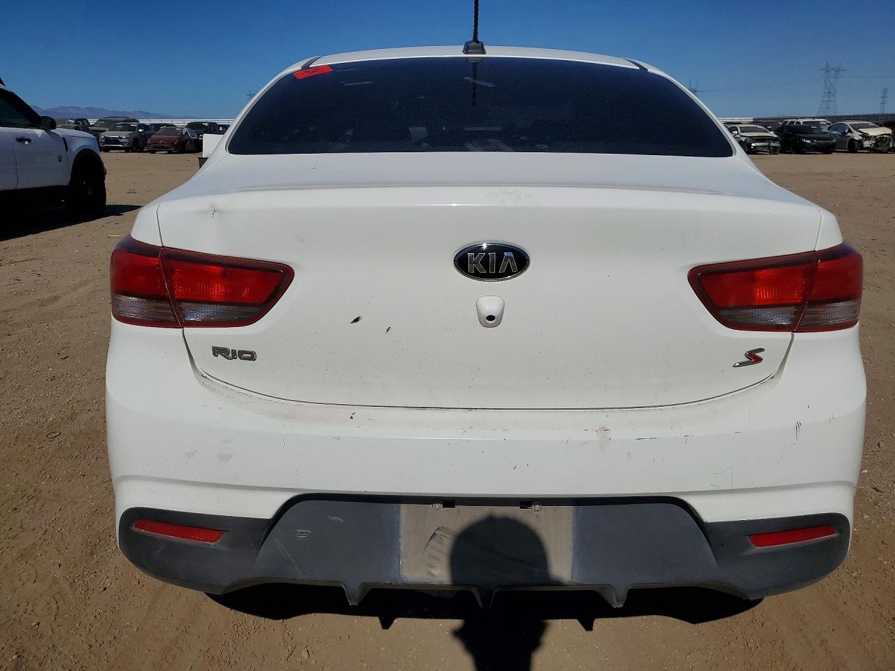 2019 Kia Rio S White vin: 3KPA24AB8KE205436