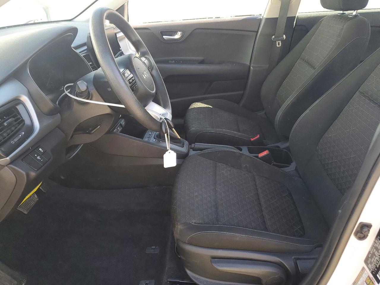 2022 Kia Rio Lx White vin: 3KPA24AD0NE446056