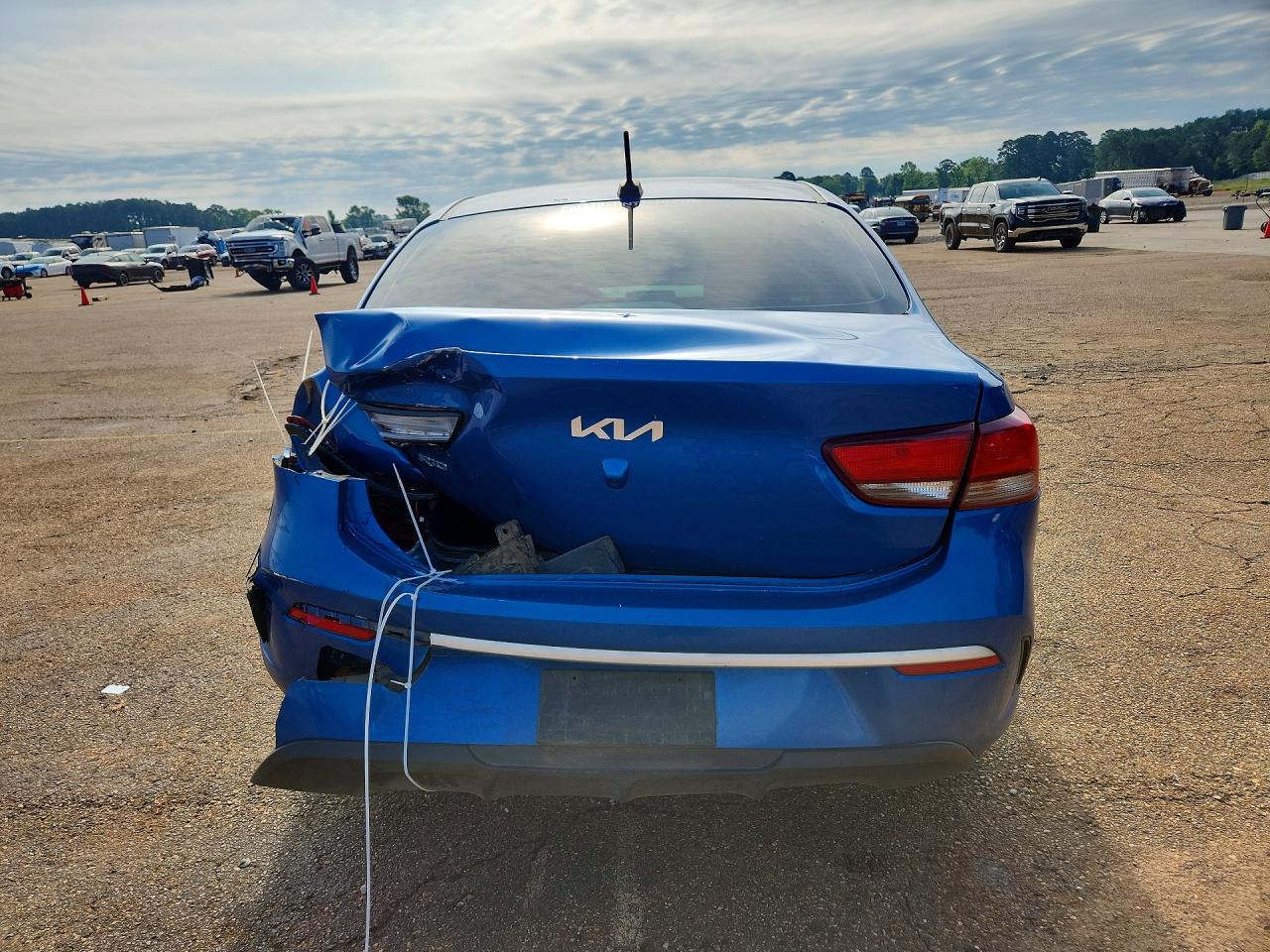 2022 Kia Rio S Blue vin: 3KPA24AD1NE431193