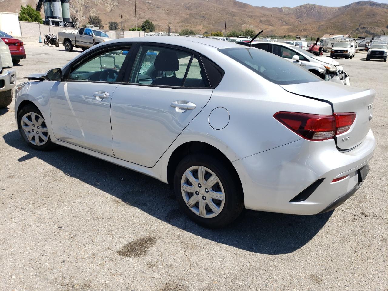 2022 Kia Rio Lx Silver vin: 3KPA24AD1NE478756
