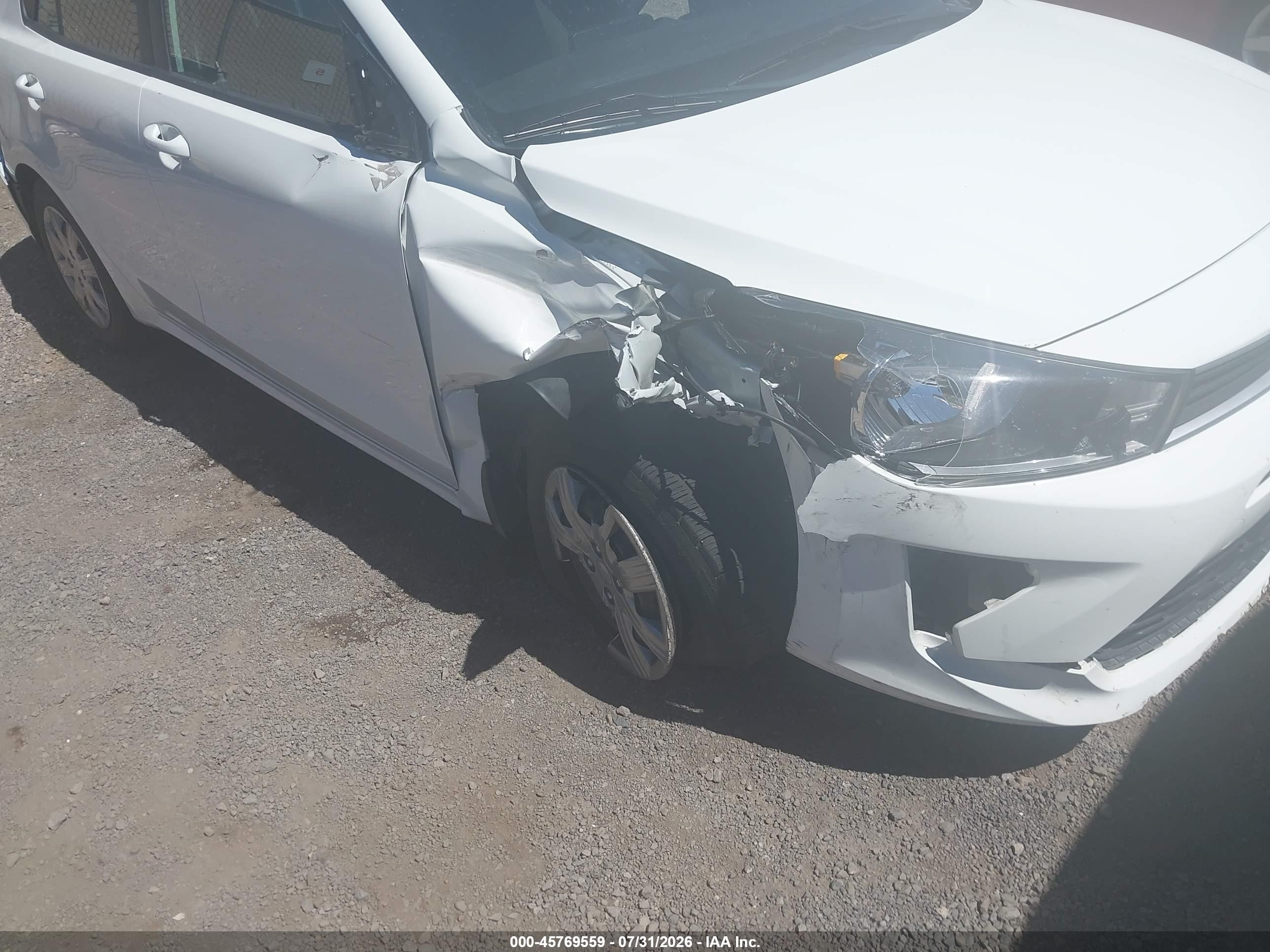 2021 Kia Rio S White vin: 3KPA24AD4ME385888