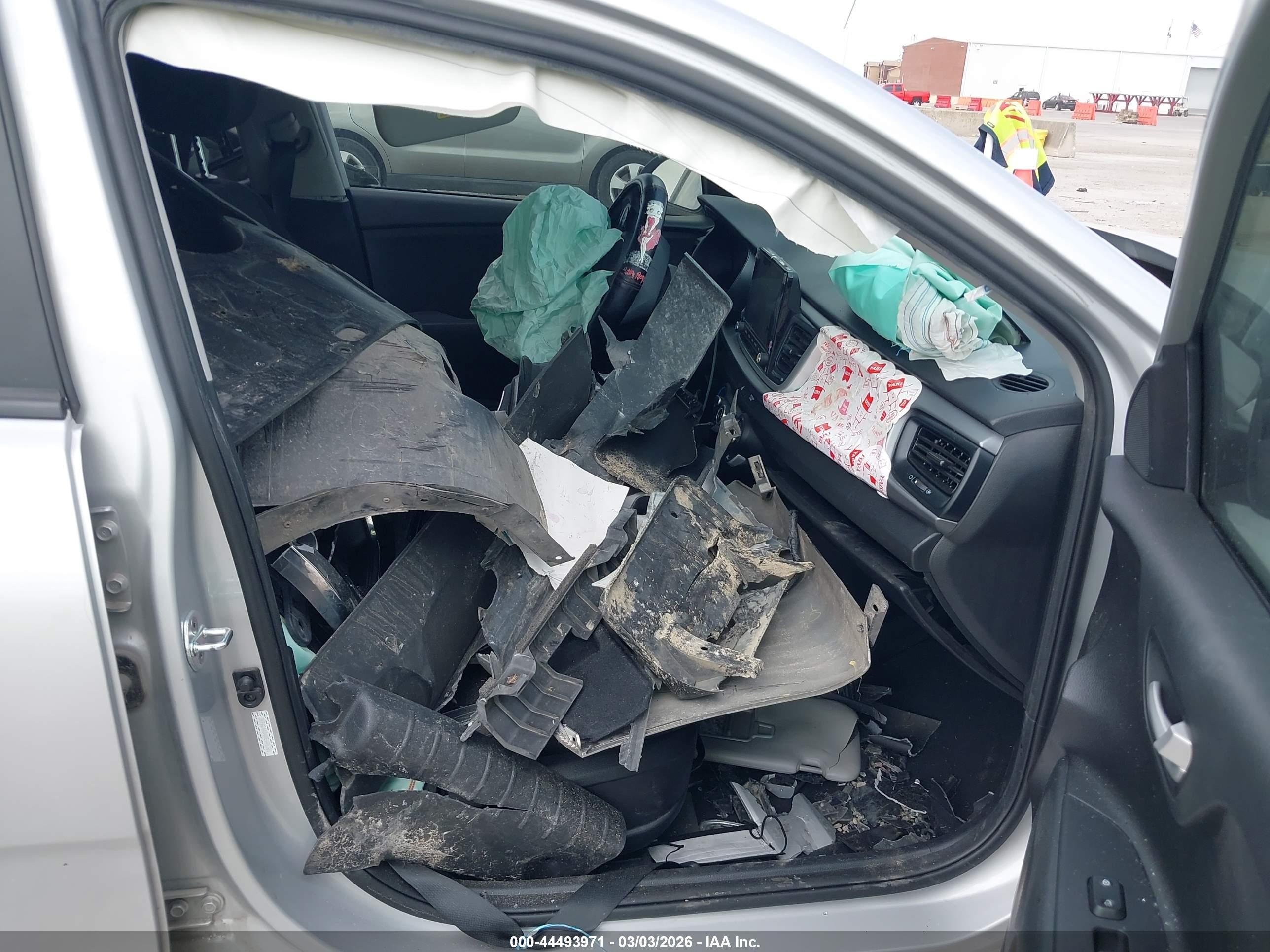2022 Kia Rio Lx Silver vin: 3KPA24AD4NE445380