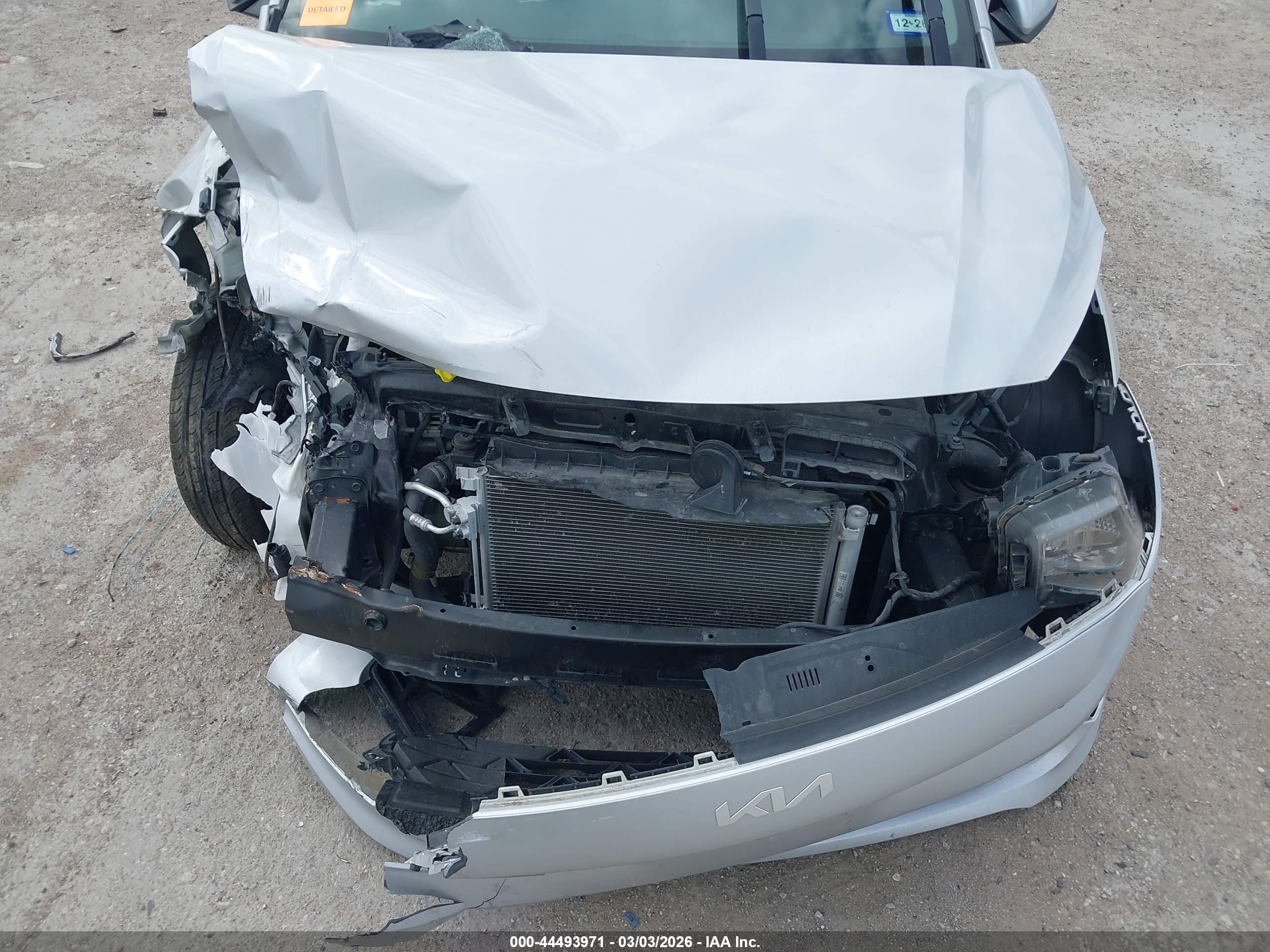 2022 Kia Rio Lx Silver vin: 3KPA24AD4NE445380