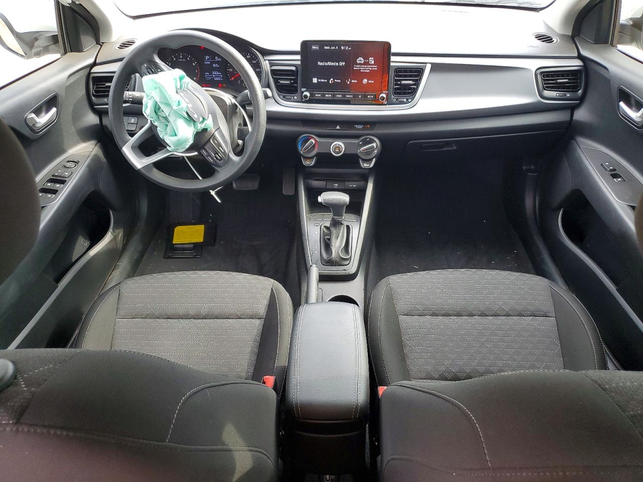 2023 Kia Rio S Белый vin: 3KPA24AD4PE604949