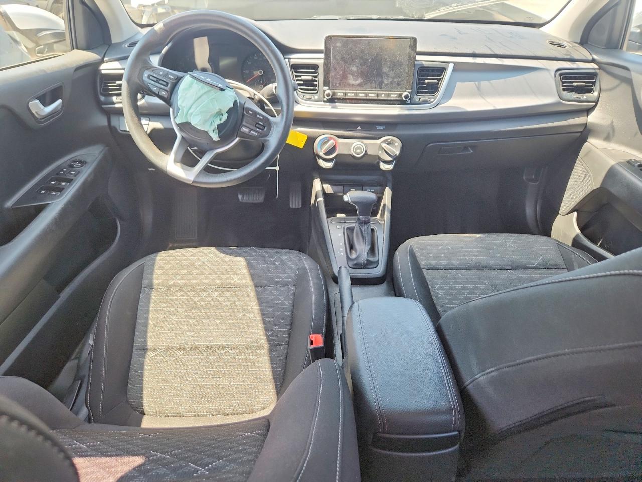 2023 Kia Rio S Серебряный vin: 3KPA24AD5PE596618