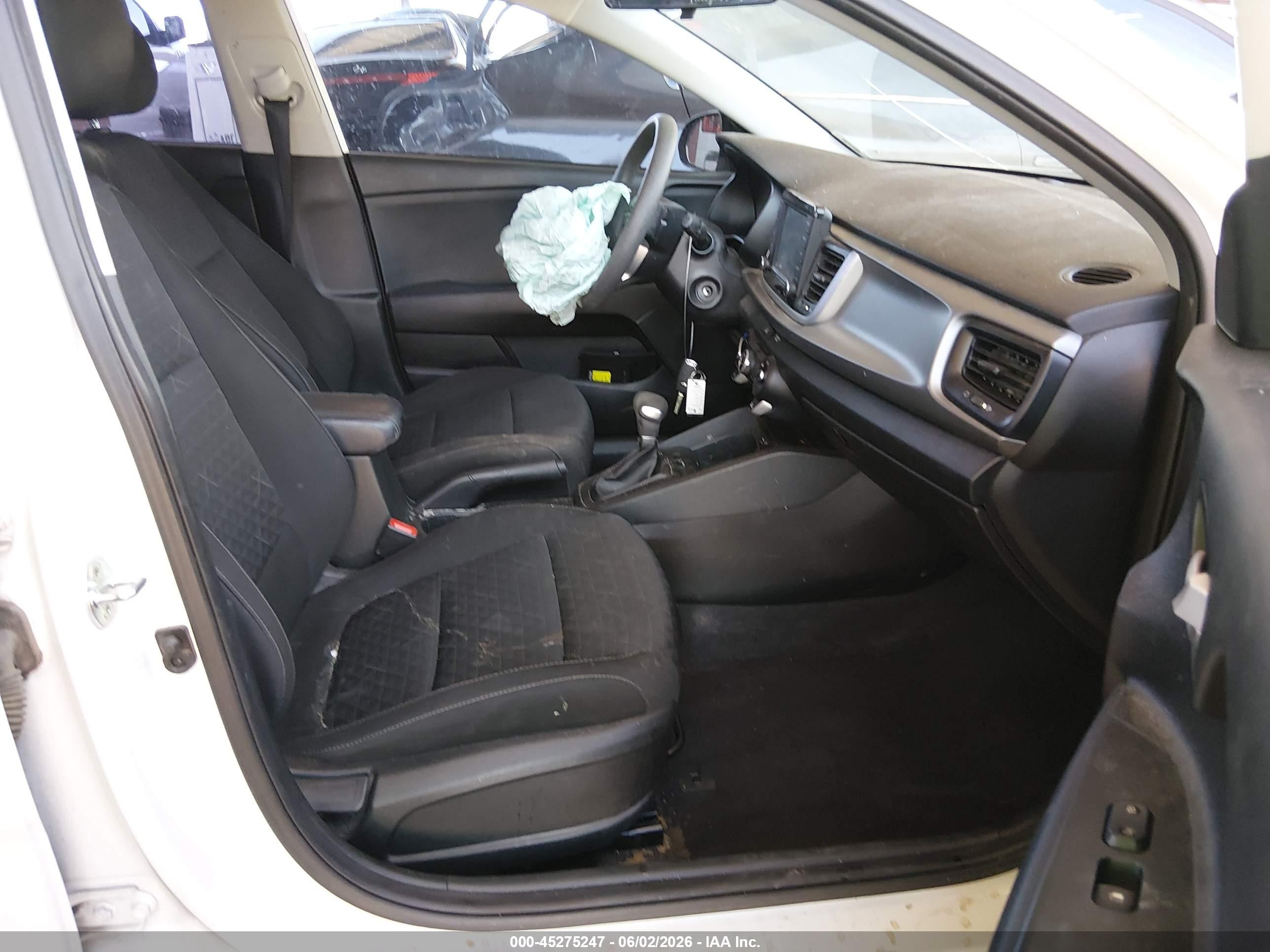 2020 Kia Rio S White vin: 3KPA24AD7LE312965