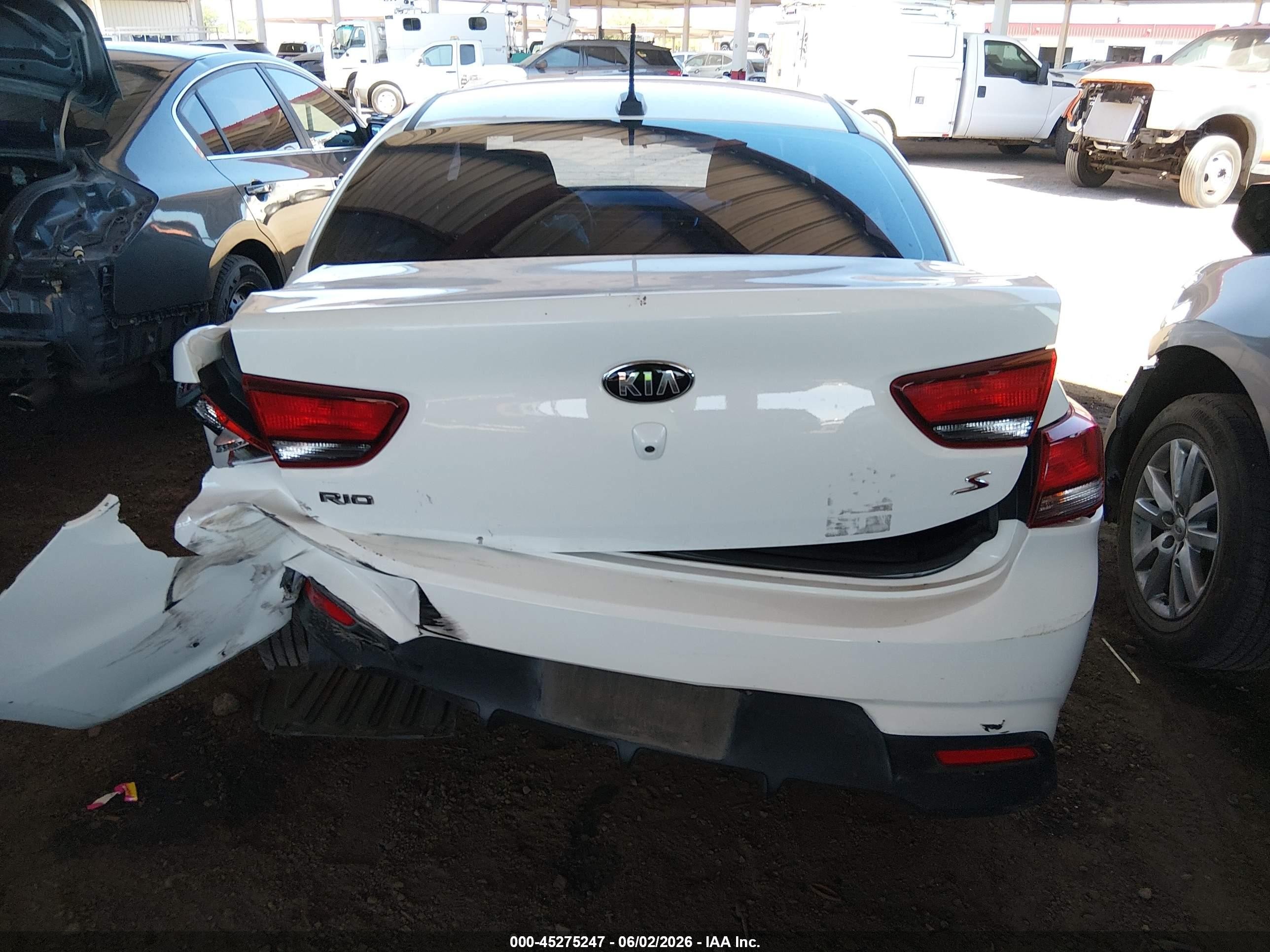 2020 Kia Rio S White vin: 3KPA24AD7LE312965