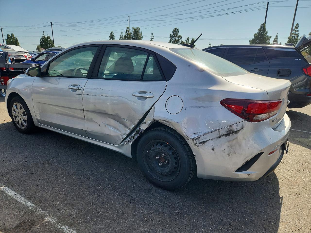 2022 Kia Rio S Silver vin: 3KPA24AD7NE437323