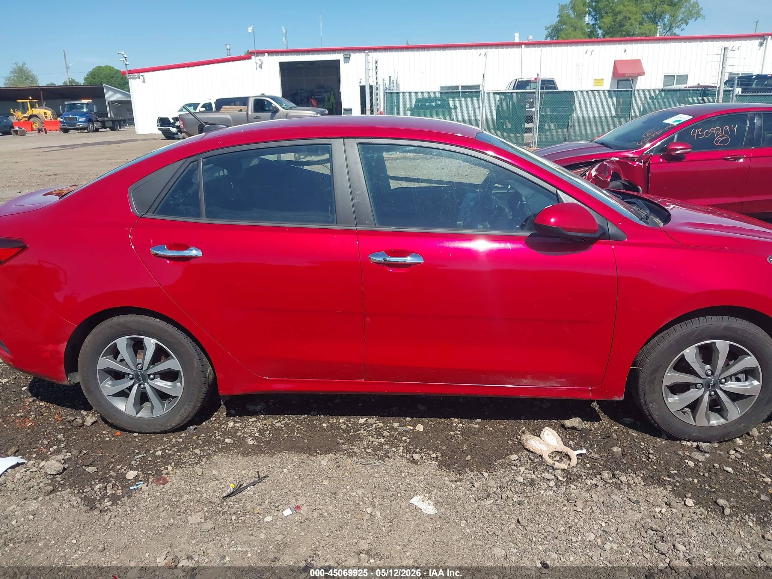 2022 Kia Rio S Red vin: 3KPA24AD9NE471411