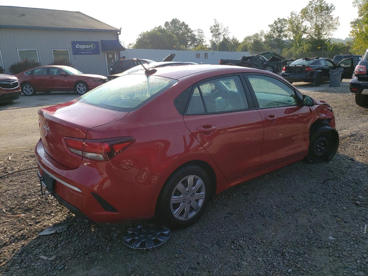 2023 Kia Rio Lx Красный vin: 3KPA24AD9PE607796