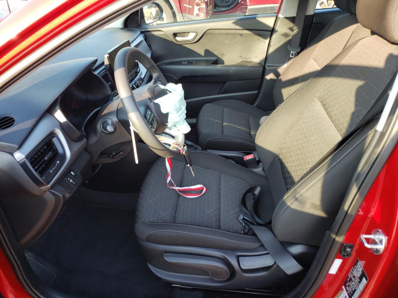 2023 Kia Rio Lx Красный vin: 3KPA24AD9PE607796