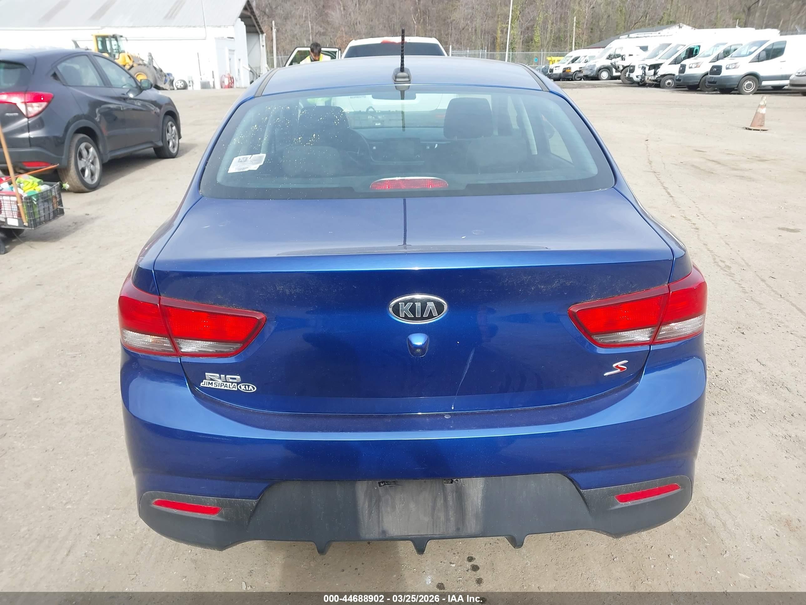 2020 Kia Rio S Синий vin: 3KPA24ADXLE336368