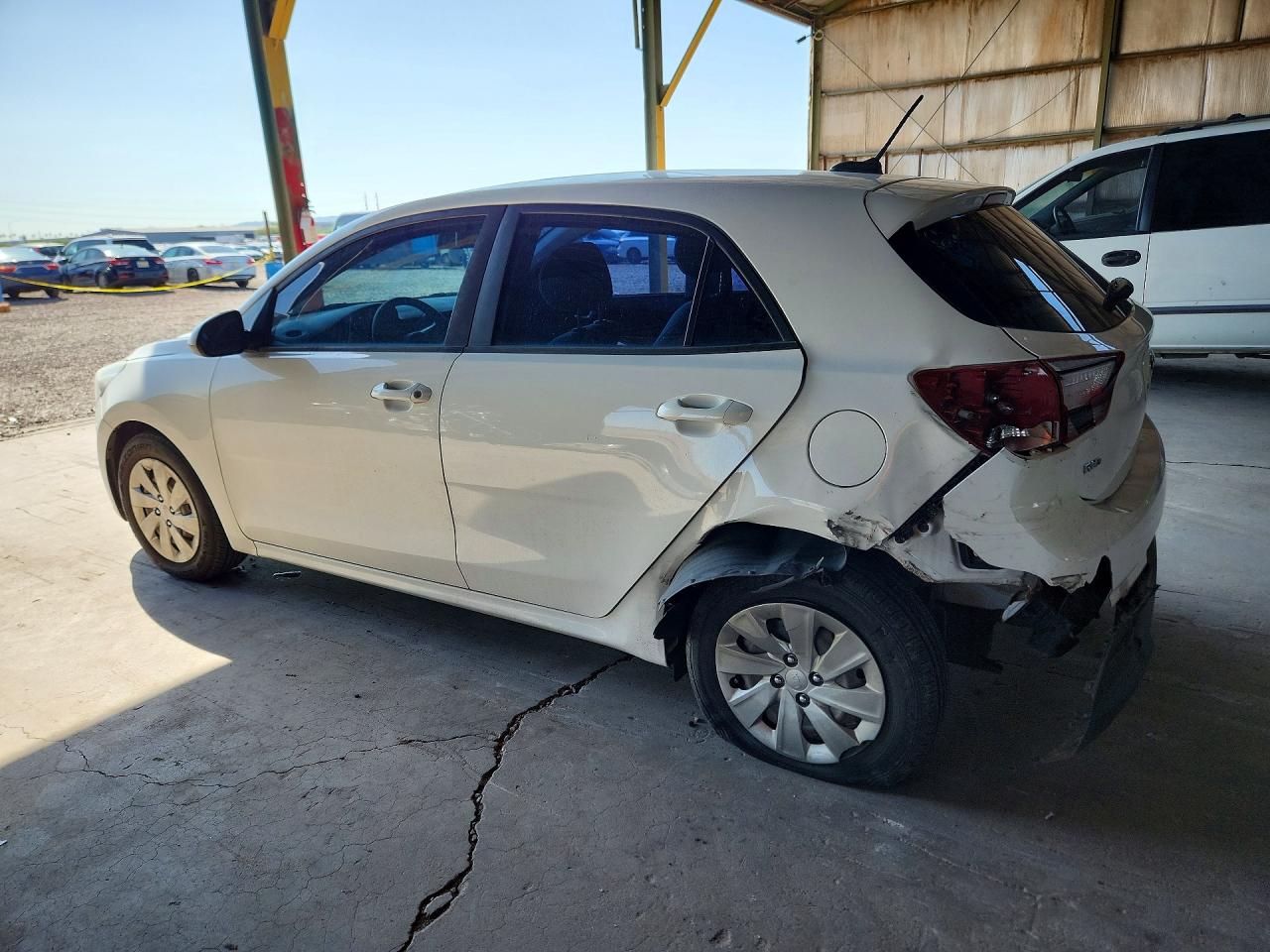 2018 Kia Rio 5-door S White vin: 3KPA25AB9JE094352