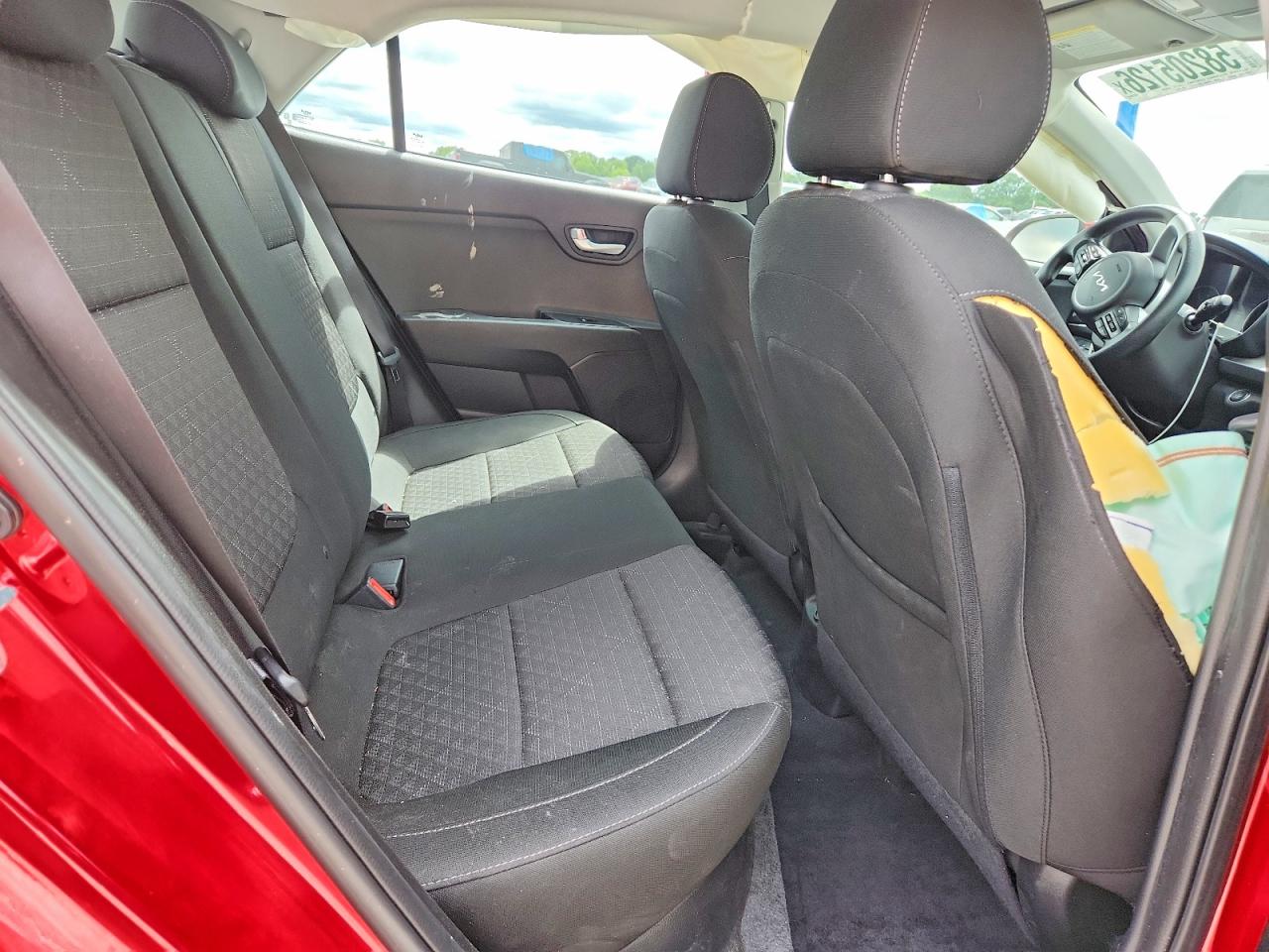 2022 Kia Rio S Красный vin: 3KPA25AD6NE468312