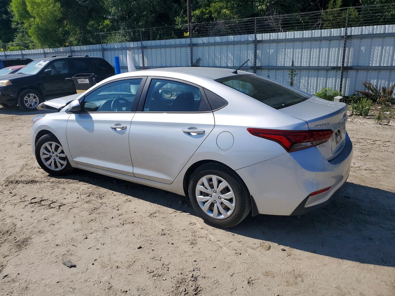 2019 Hyundai Accent Se Silver vin: 3KPC24A30KE073404