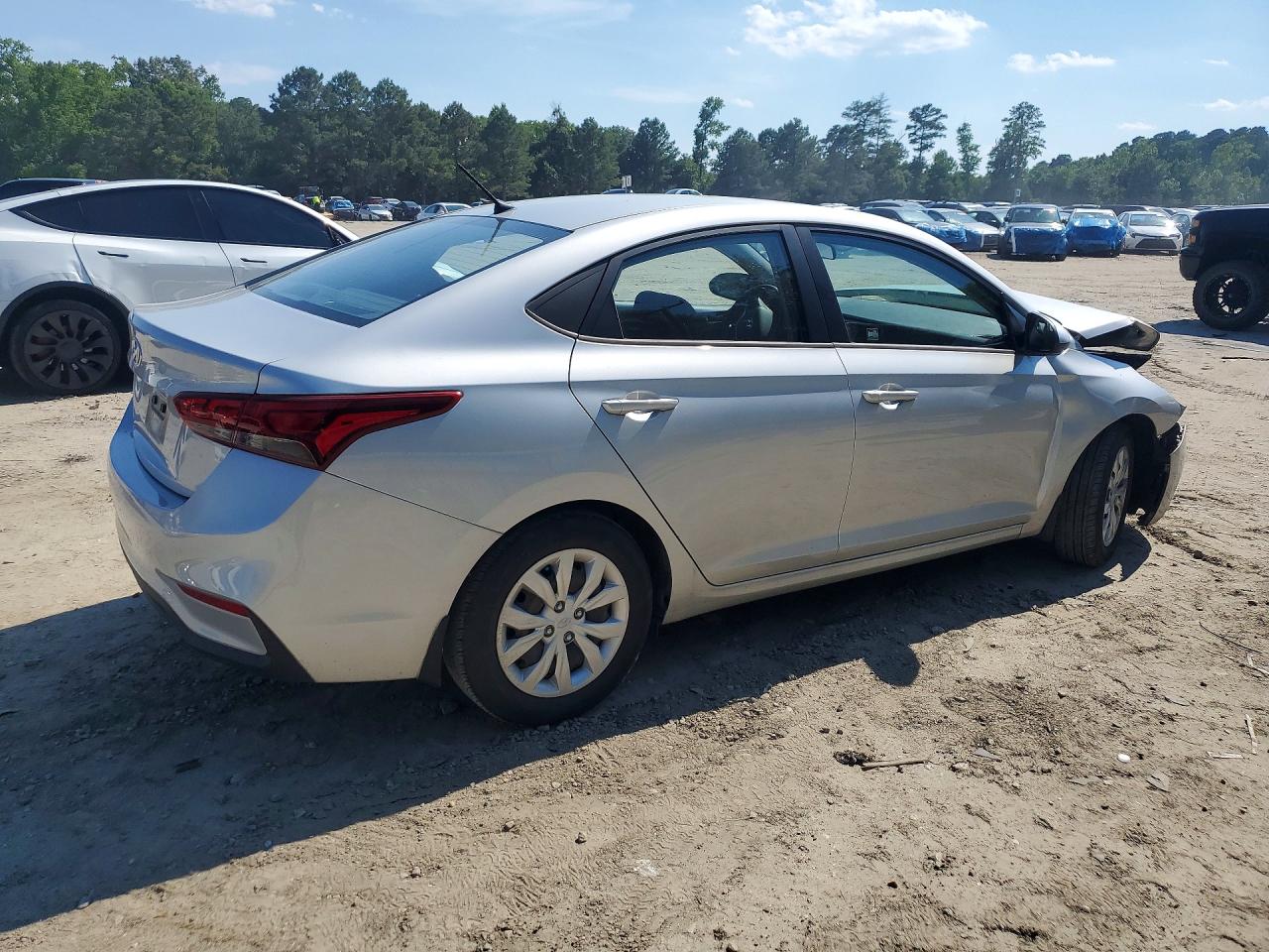 2019 Hyundai Accent Se Silver vin: 3KPC24A30KE073404