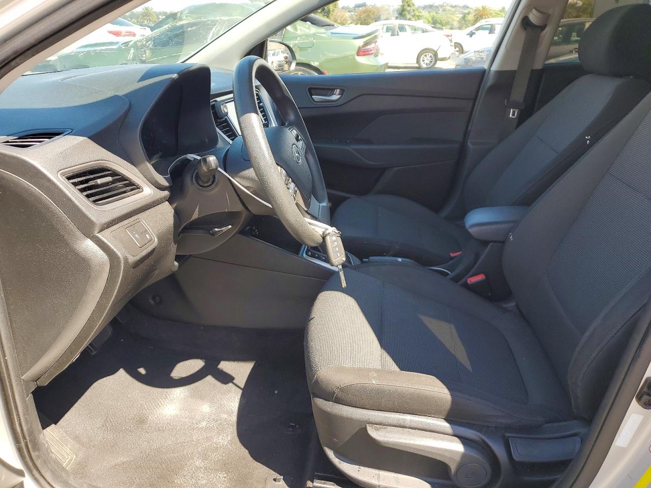 2018 Hyundai Accent Sel Silver vin: 3KPC24A31JE023271