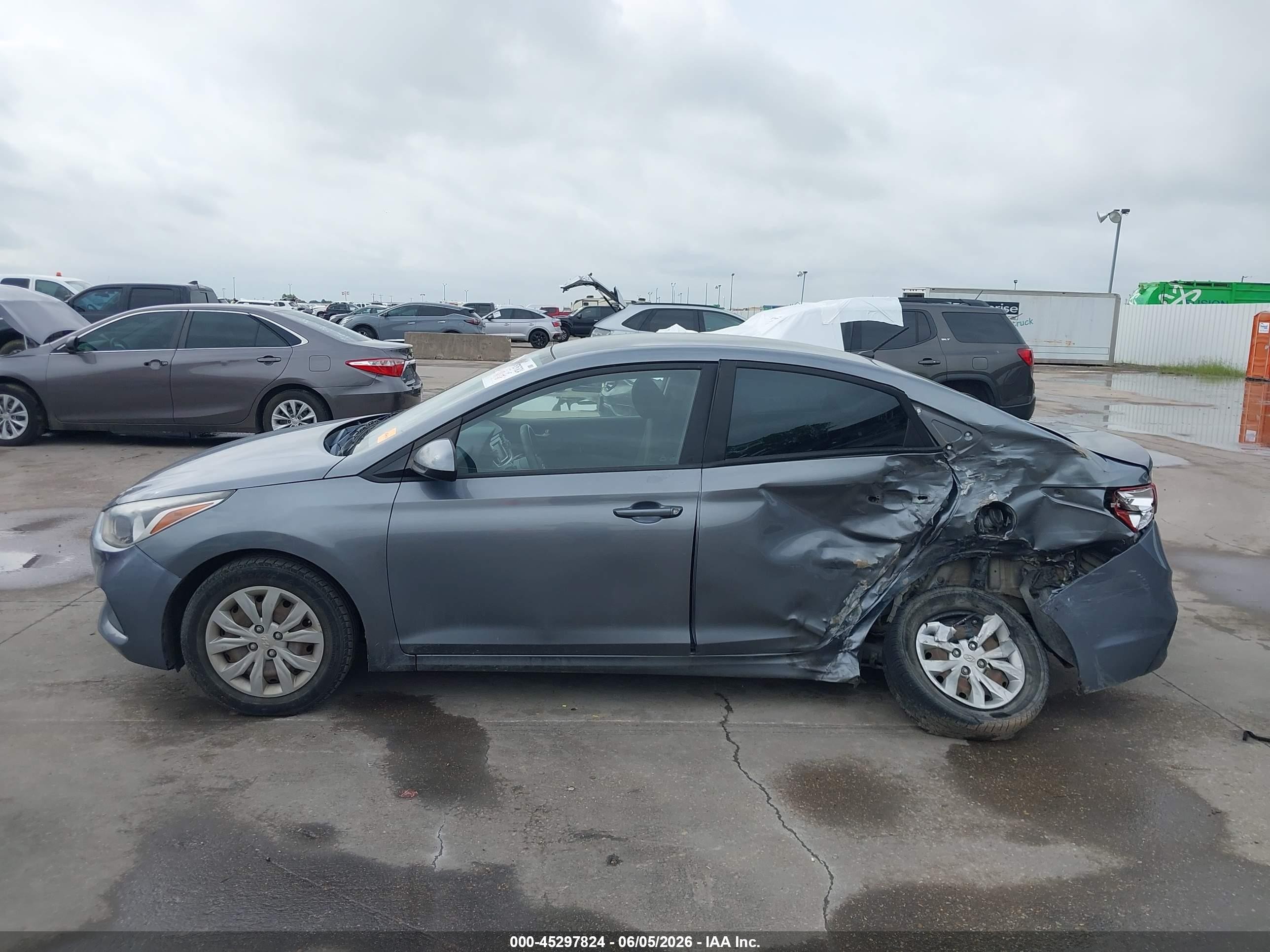 2019 Hyundai Accent Se Серый vin: 3KPC24A31KE039875