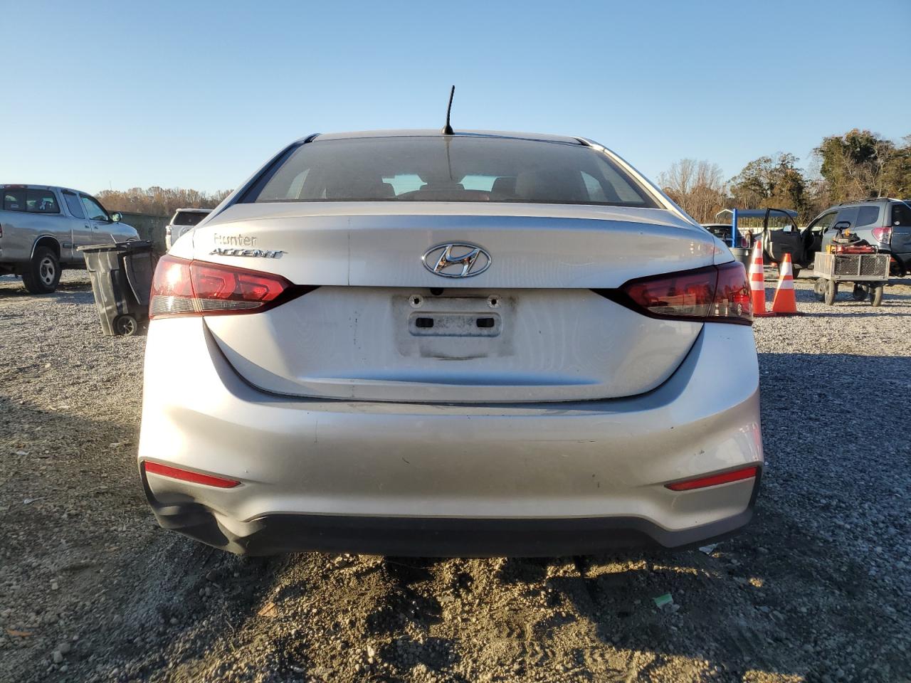 2019 Hyundai Accent Se Silver vin: 3KPC24A31KE064727