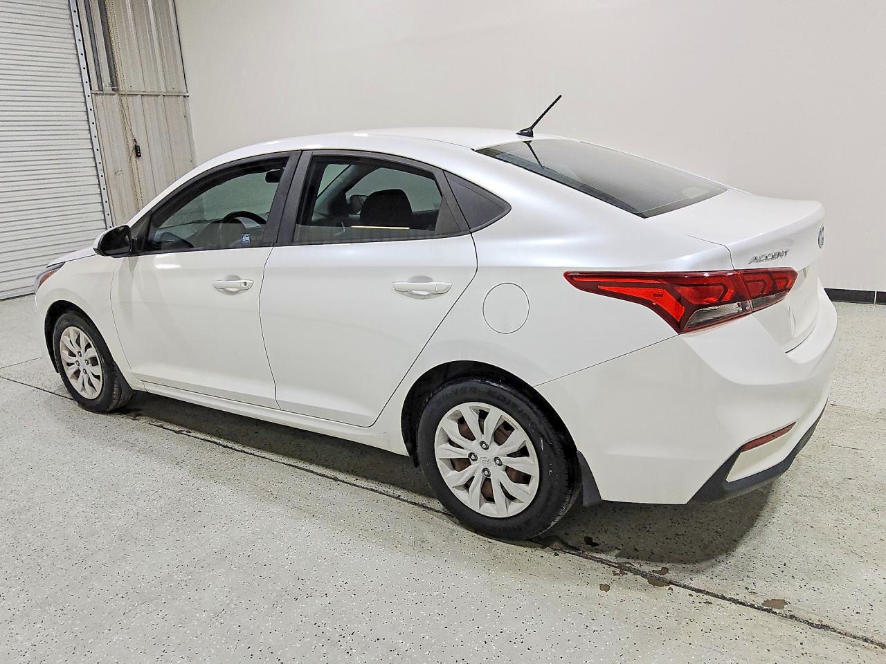 2019 Hyundai Accent Se White vin: 3KPC24A32KE062548
