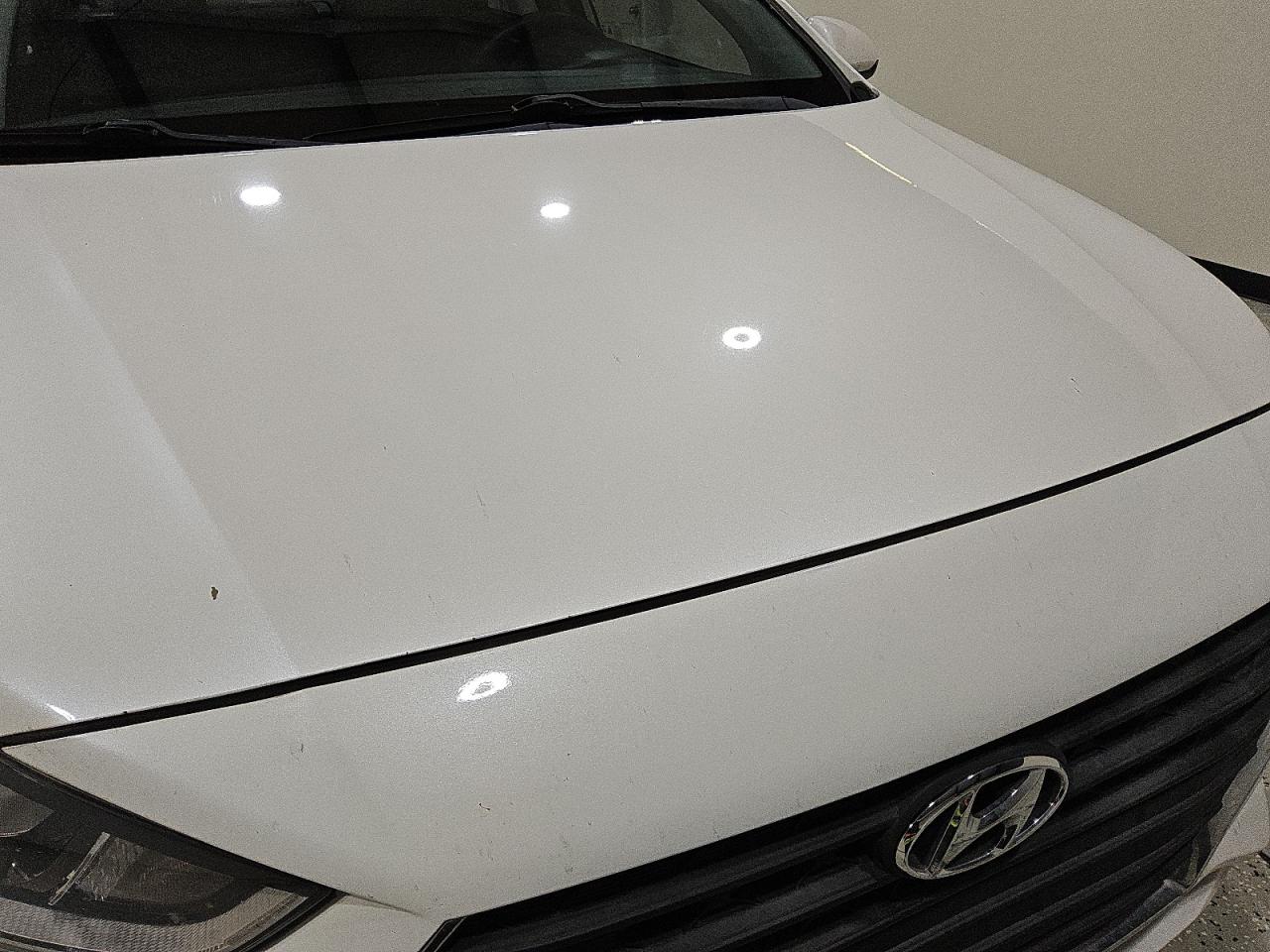 2019 Hyundai Accent Se White vin: 3KPC24A32KE062548 Damage: Hood, Chipped, 4