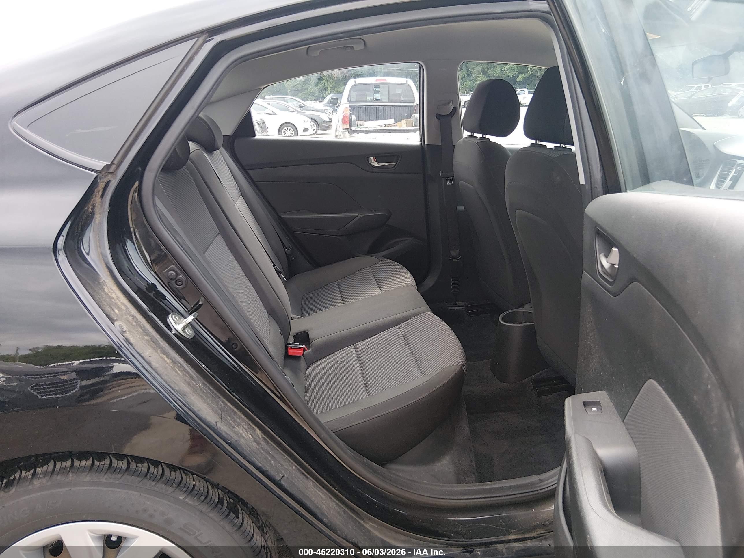 2018 Hyundai Accent Se Черный vin: 3KPC24A33JE033932