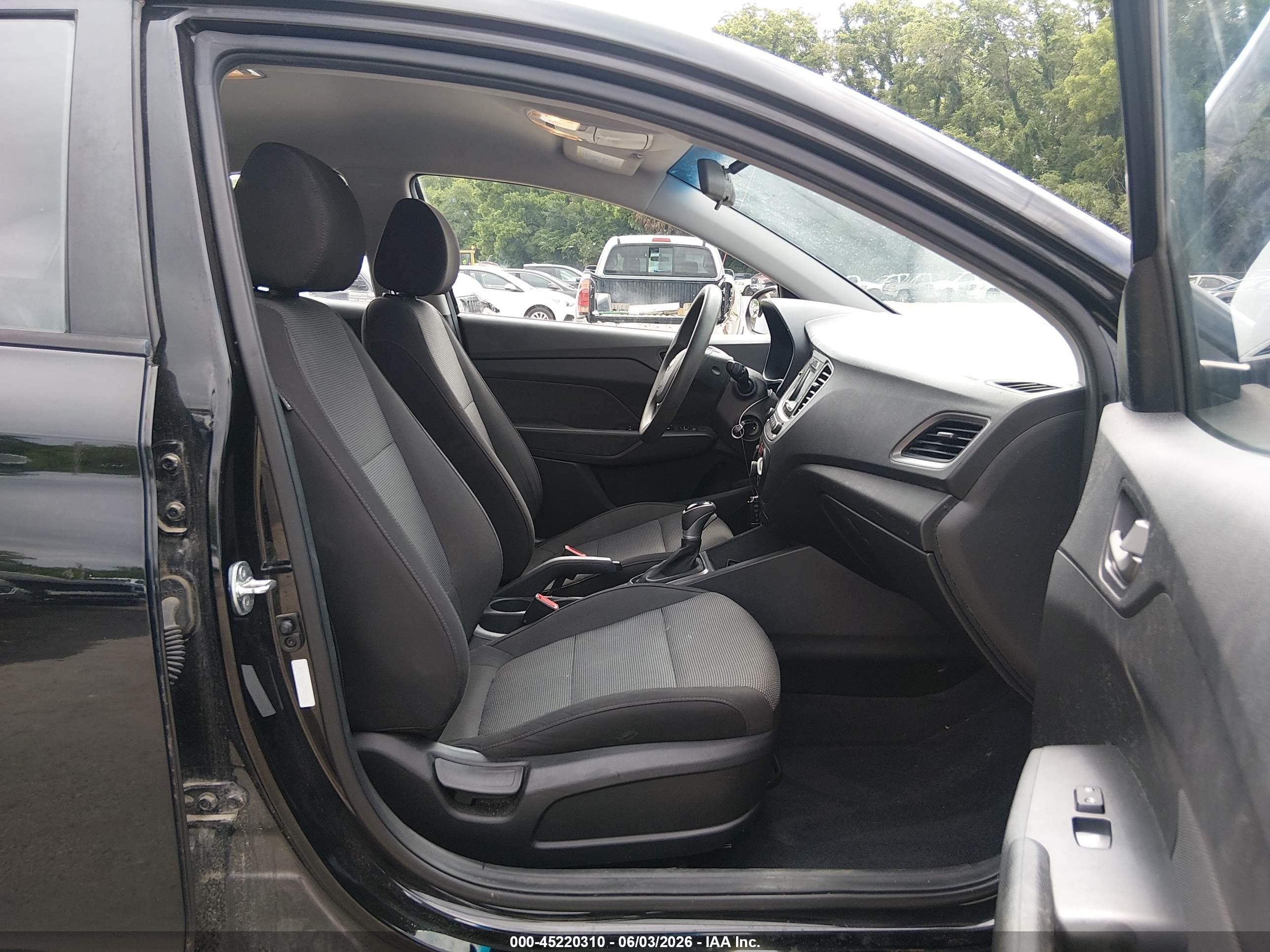 2018 Hyundai Accent Se Черный vin: 3KPC24A33JE033932