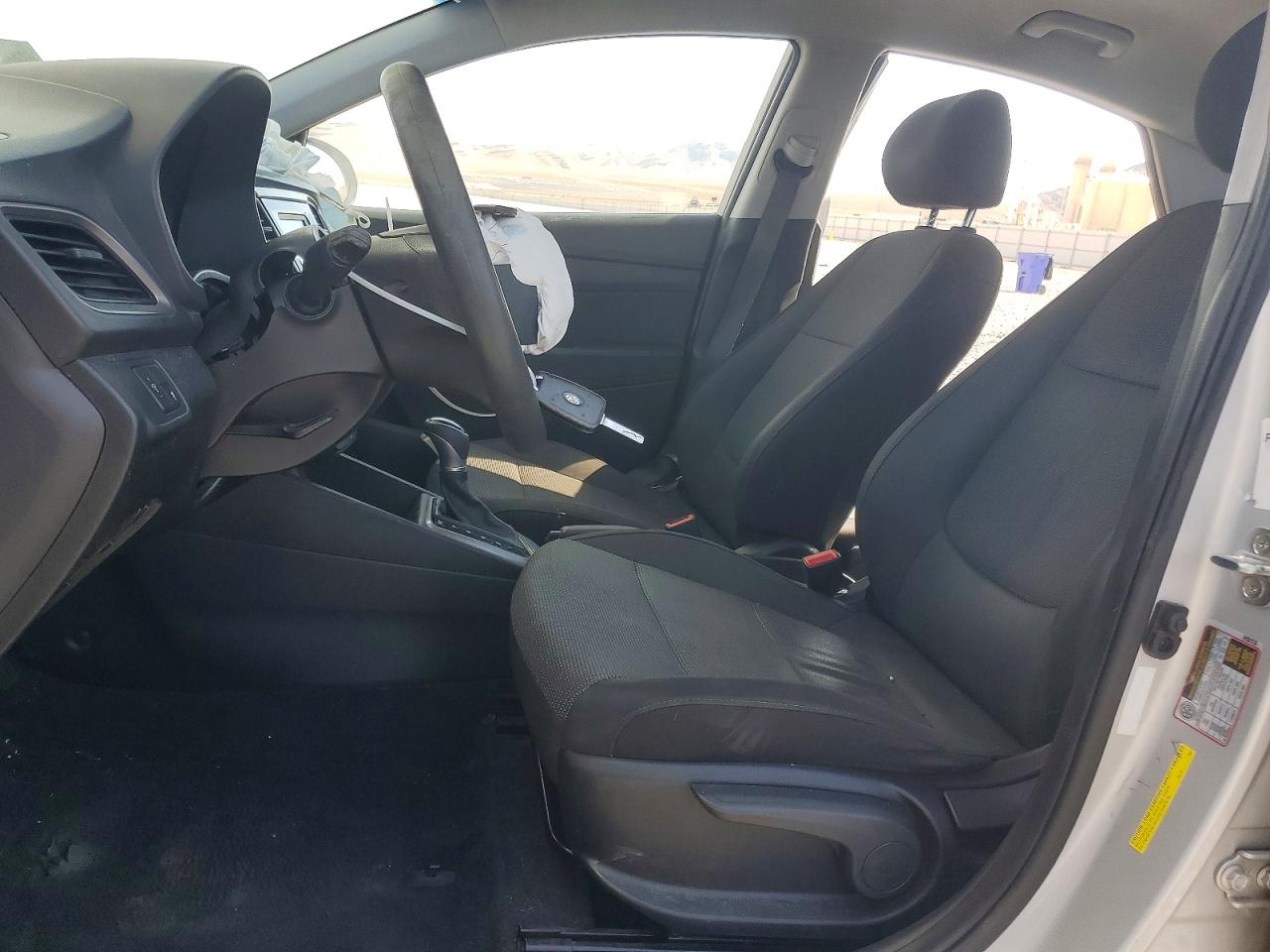 2018 Hyundai Accent Silver vin: 3KPC24A34JE017609