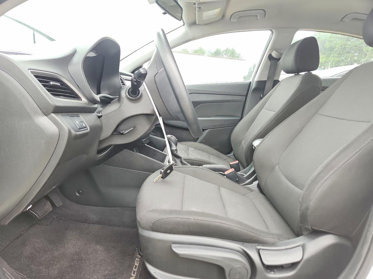 2019 Hyundai Accent Sel White vin: 3KPC24A35KE044044