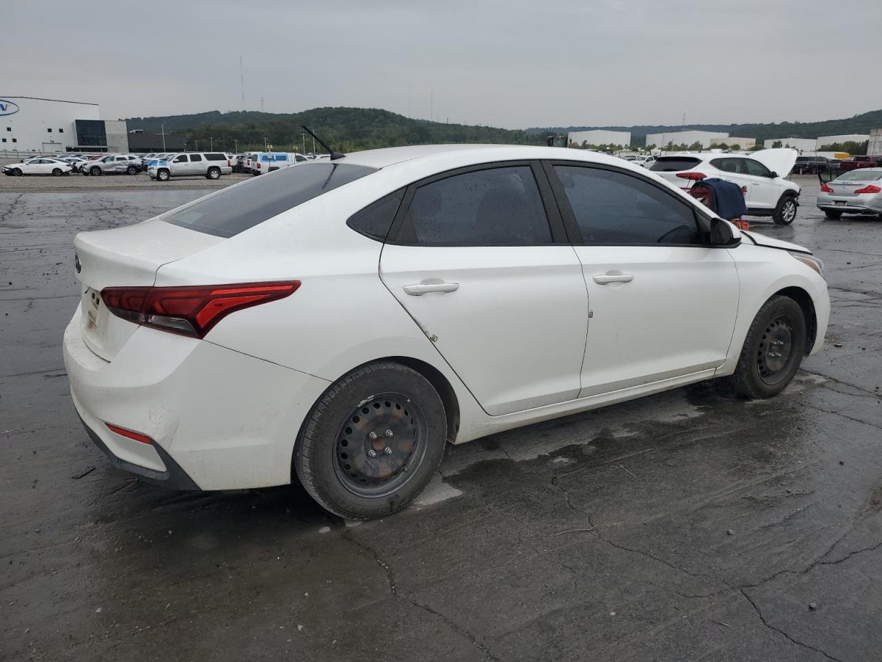 2018 Hyundai Accent Se Белый vin: 3KPC24A36JE011472