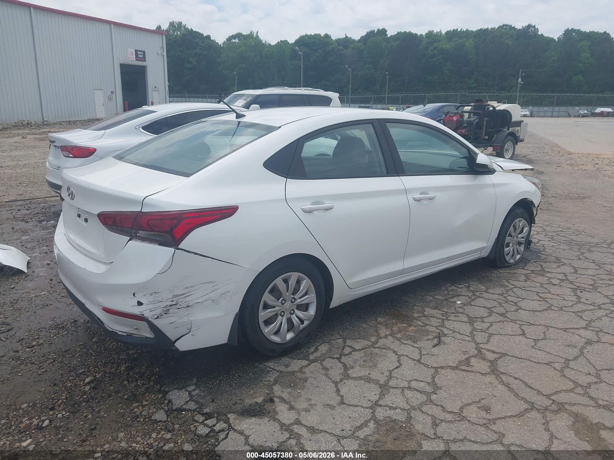 2019 Hyundai Accent Se Белый vin: 3KPC24A36KE038799