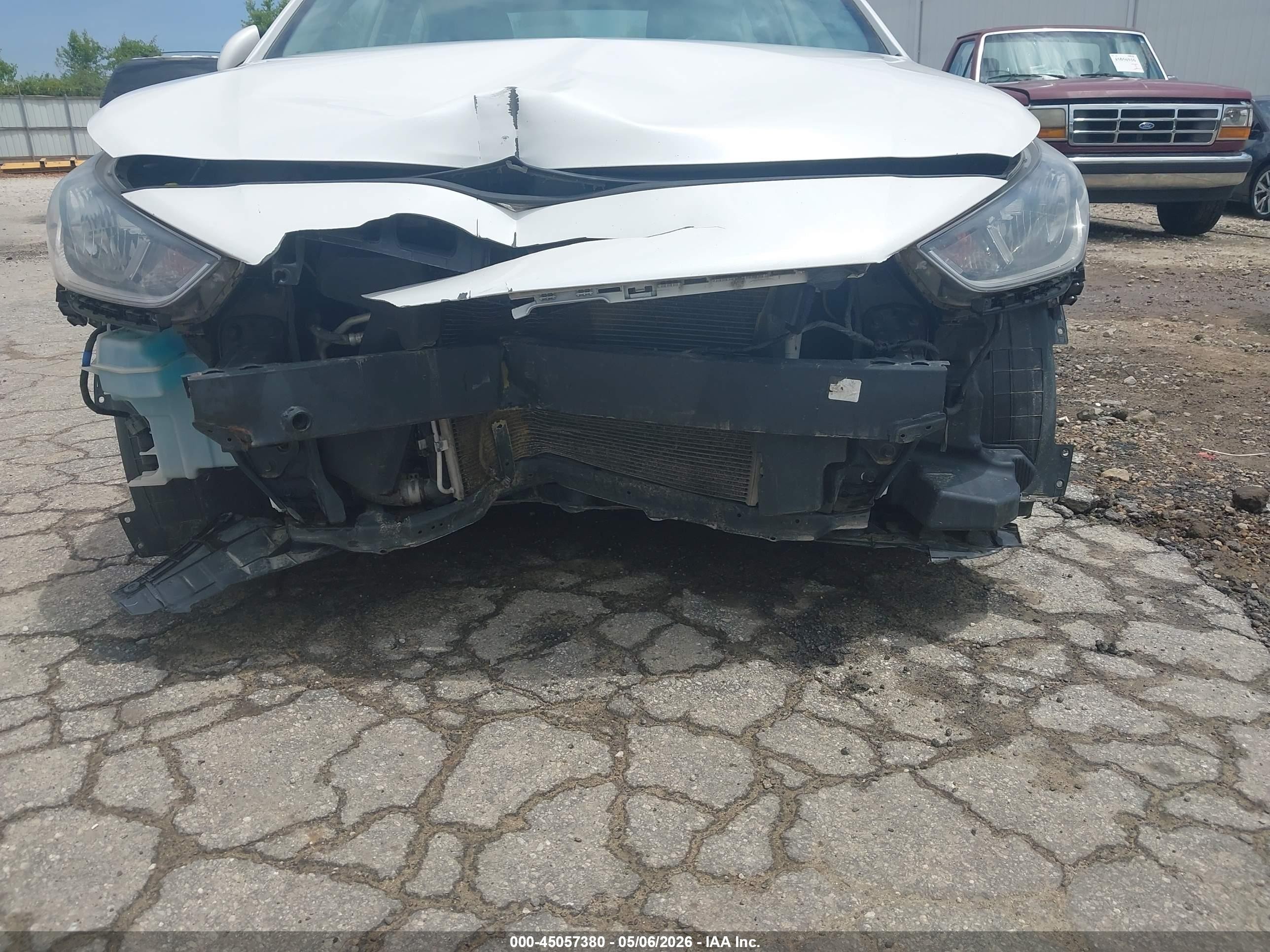 2019 Hyundai Accent Se Белый vin: 3KPC24A36KE038799