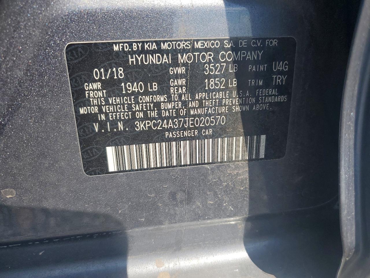2018 Hyundai Accent Gray vin: 3KPC24A37JE020570