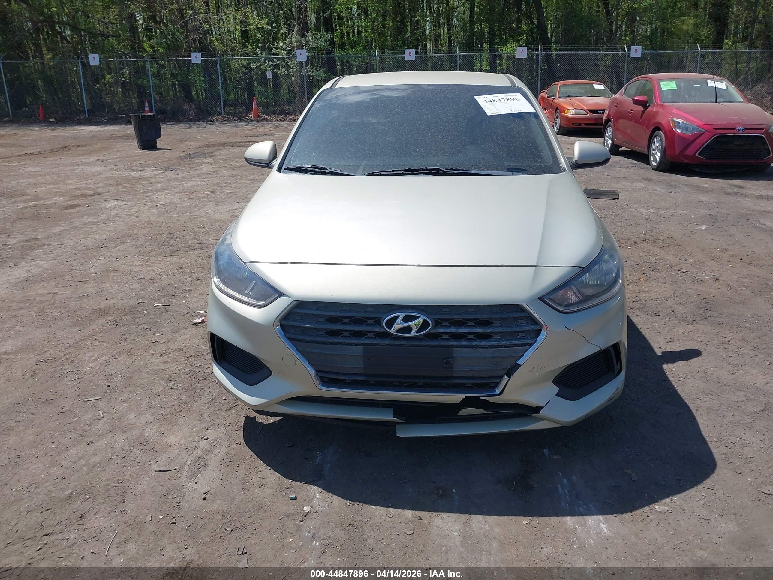 2018 Hyundai Accent Se Champagne vin: 3KPC24A38JE013594