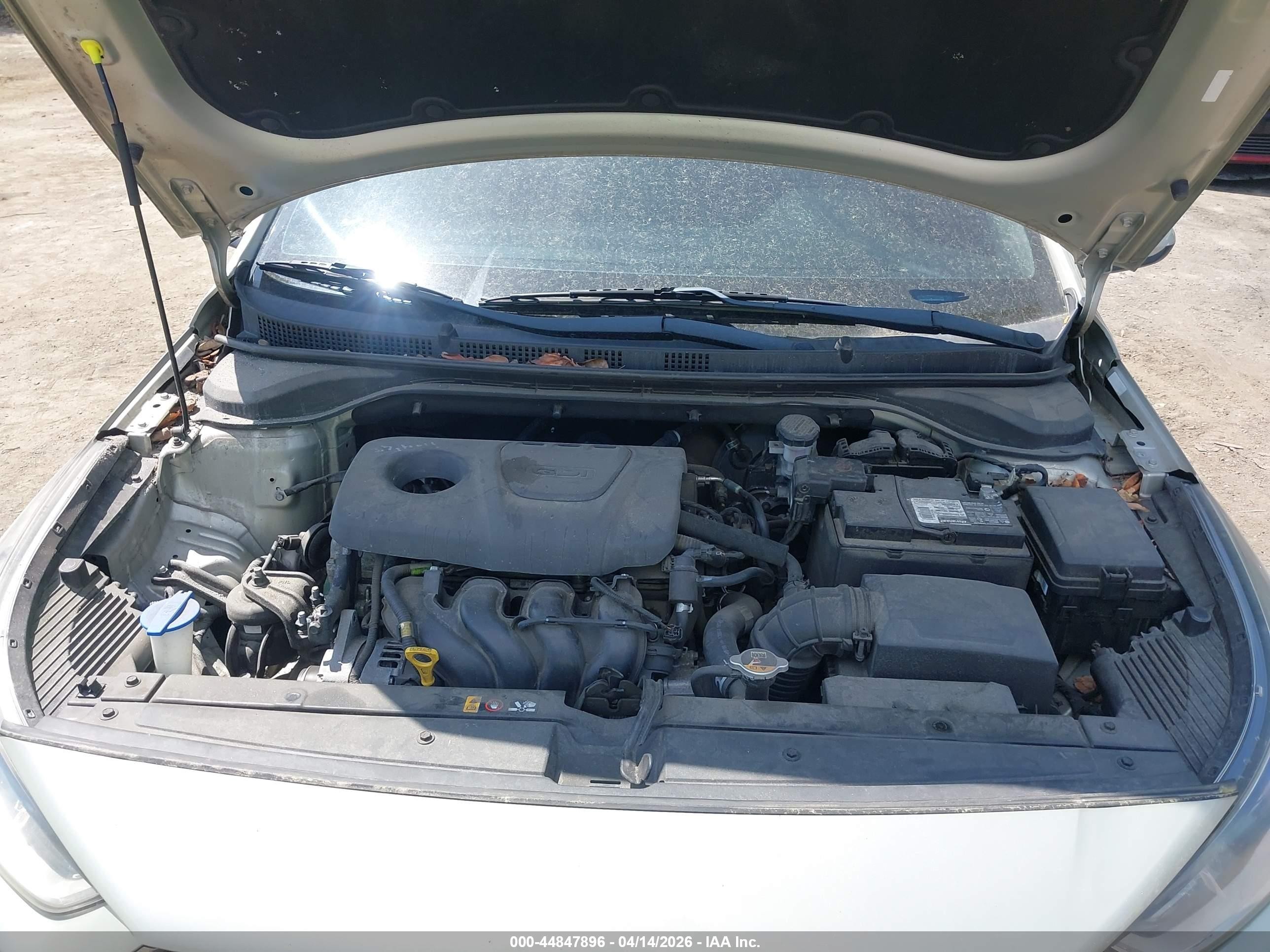2018 Hyundai Accent Se Champagne vin: 3KPC24A38JE013594