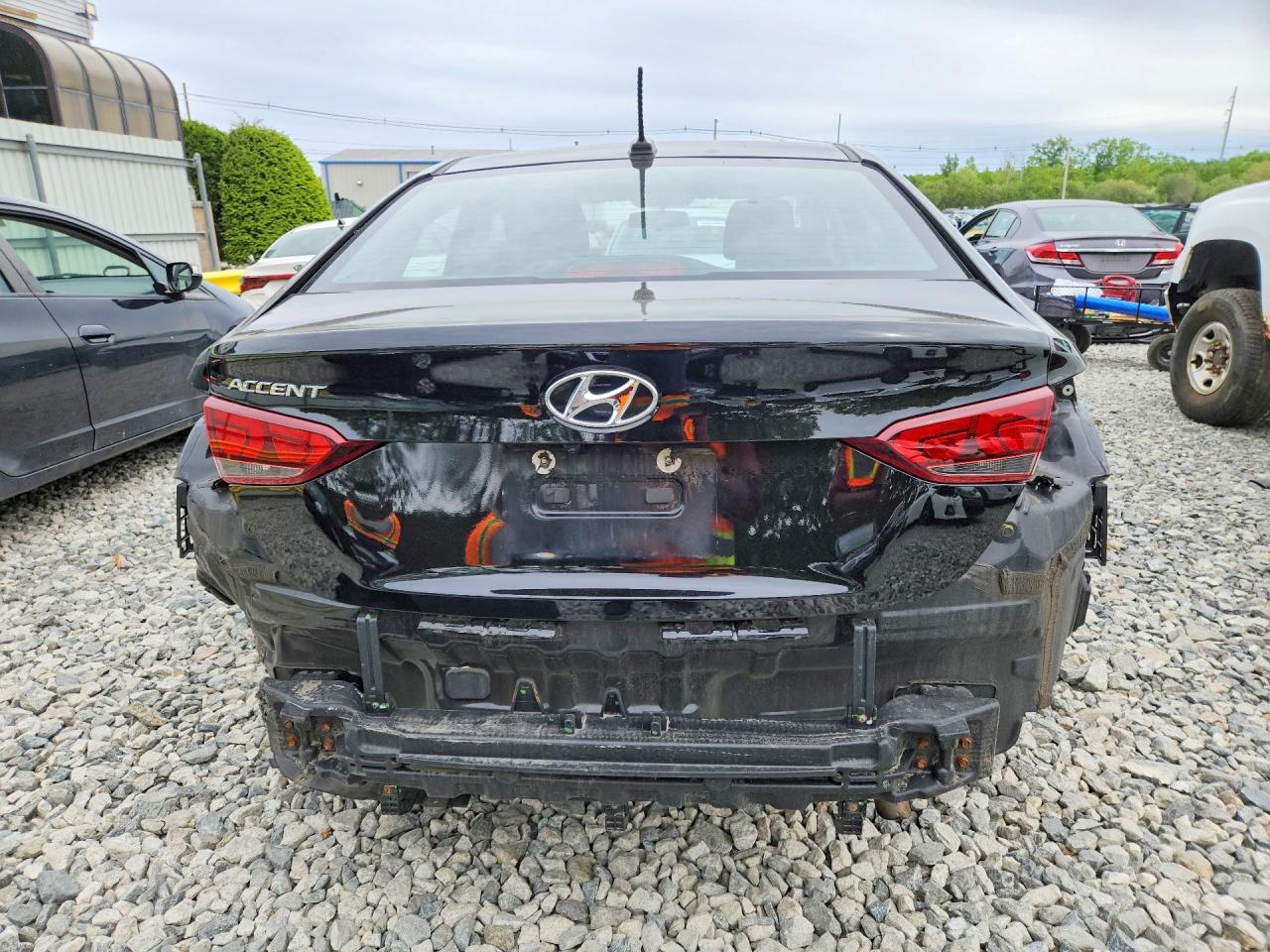 2019 Hyundai Accent Sel Black vin: 3KPC24A38KE046905