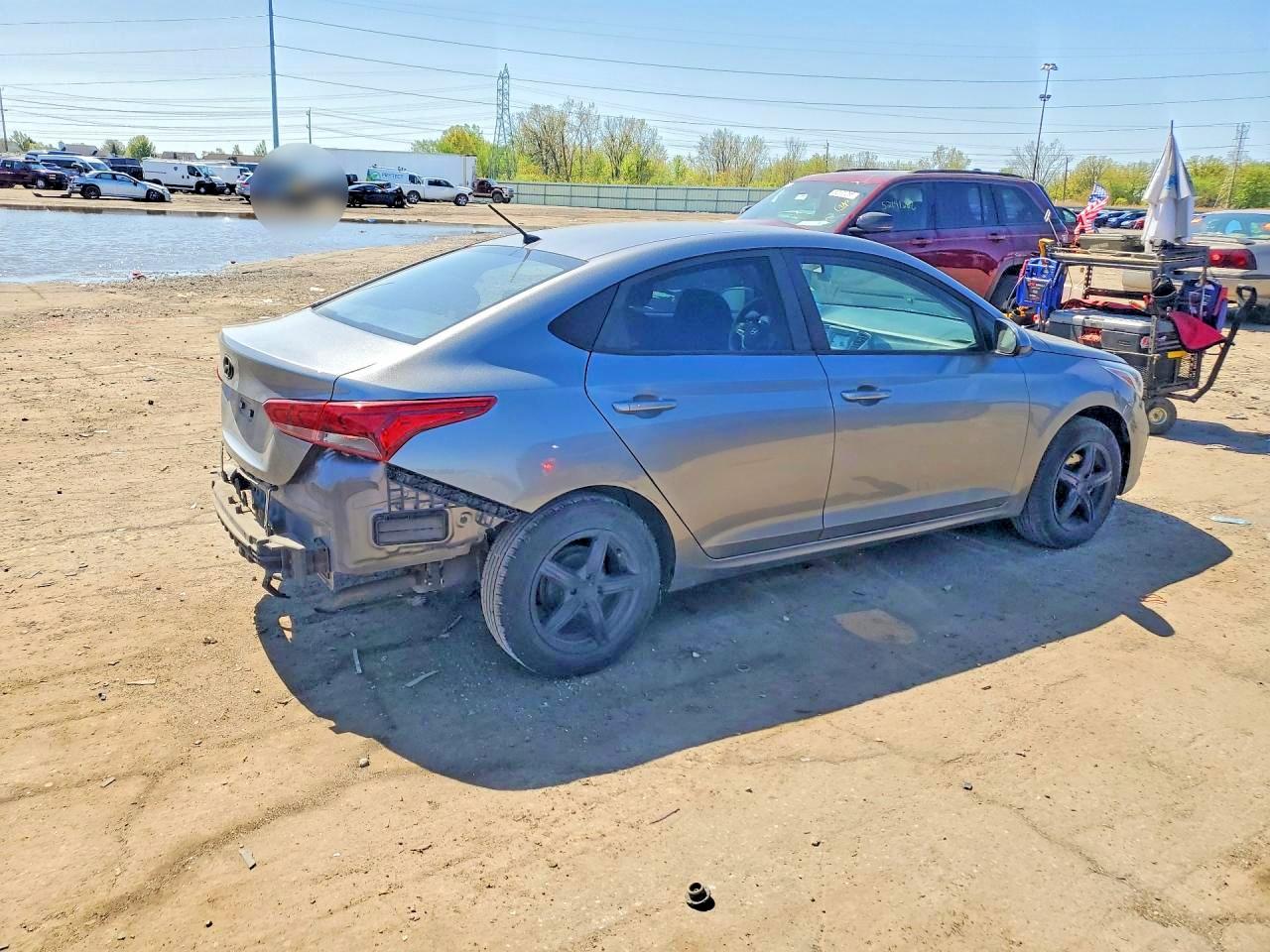 2019 Hyundai Accent Se Silver vin: 3KPC24A3XKE069604