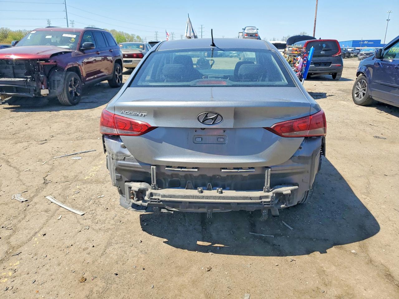 2019 Hyundai Accent Se Silver vin: 3KPC24A3XKE069604
