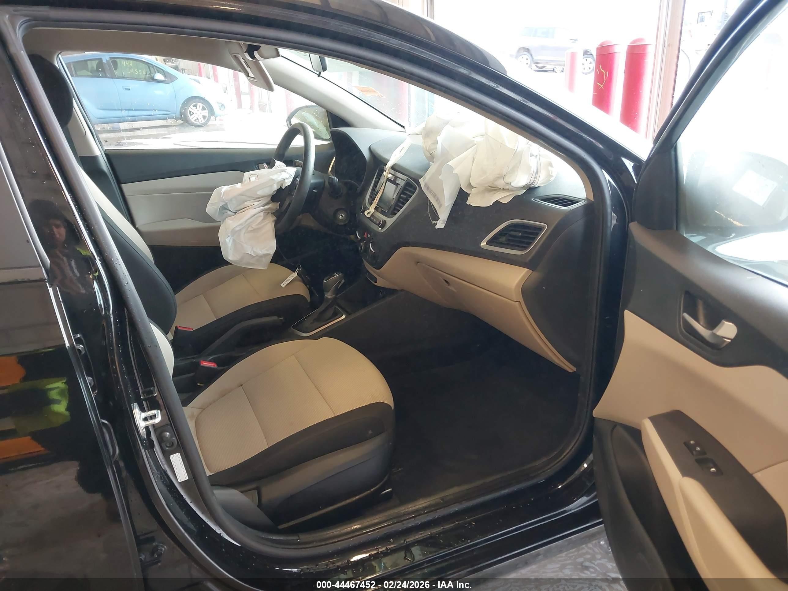 2022 Hyundai Accent Se Black vin: 3KPC24A60NE168978