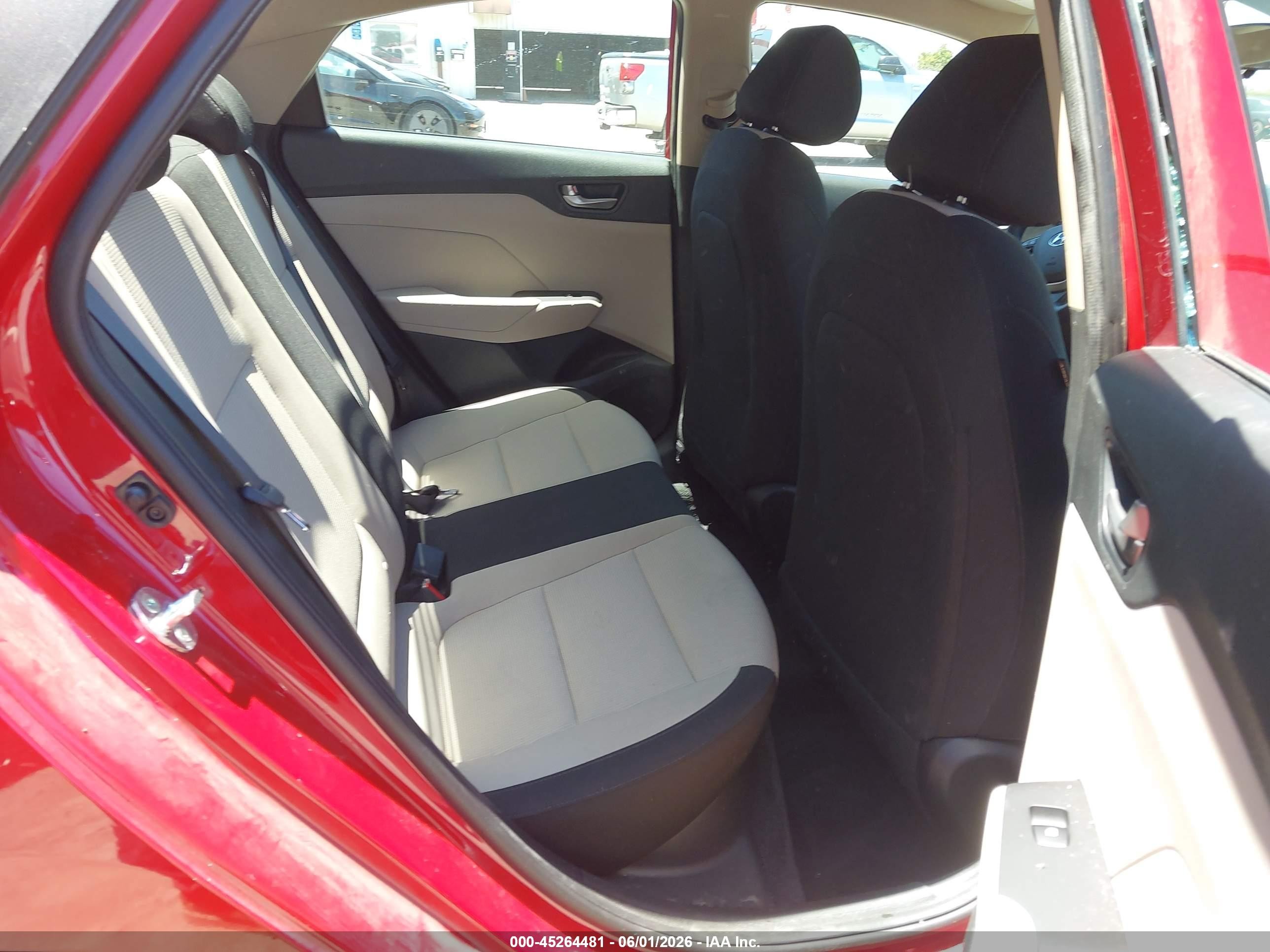 2022 Hyundai Accent Se Red vin: 3KPC24A62NE182770