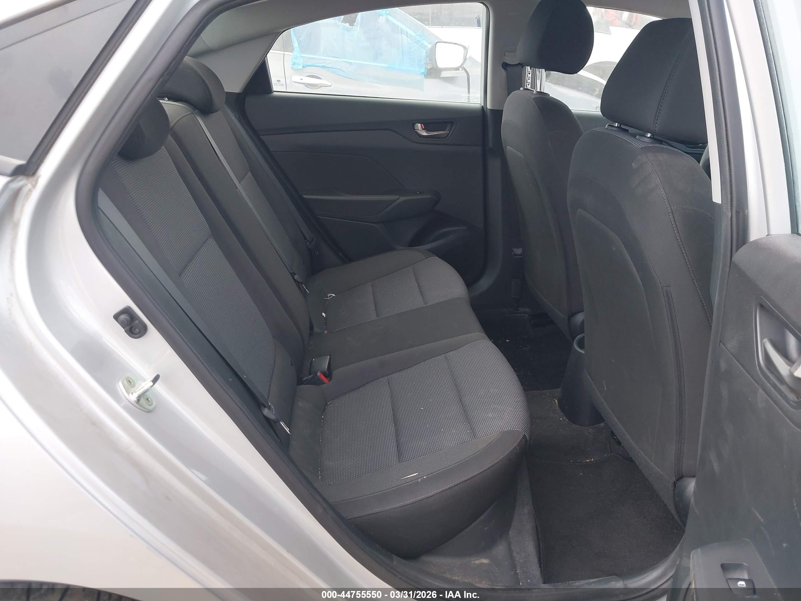 2022 Hyundai Accent Se Серебряный vin: 3KPC24A63NE185354