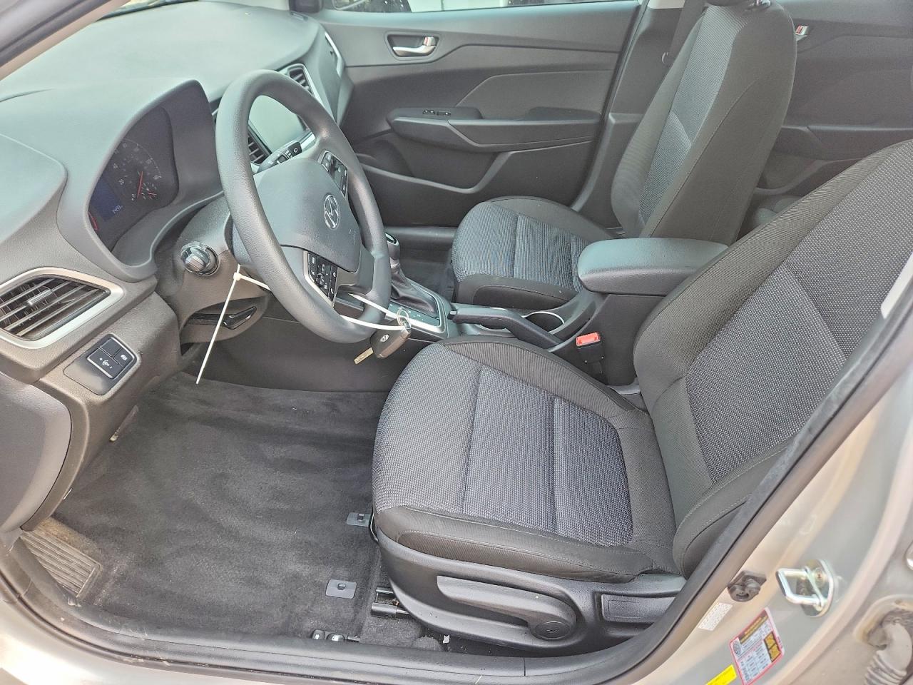 2022 Hyundai Accent Sel Silver vin: 3KPC24A63NE190070