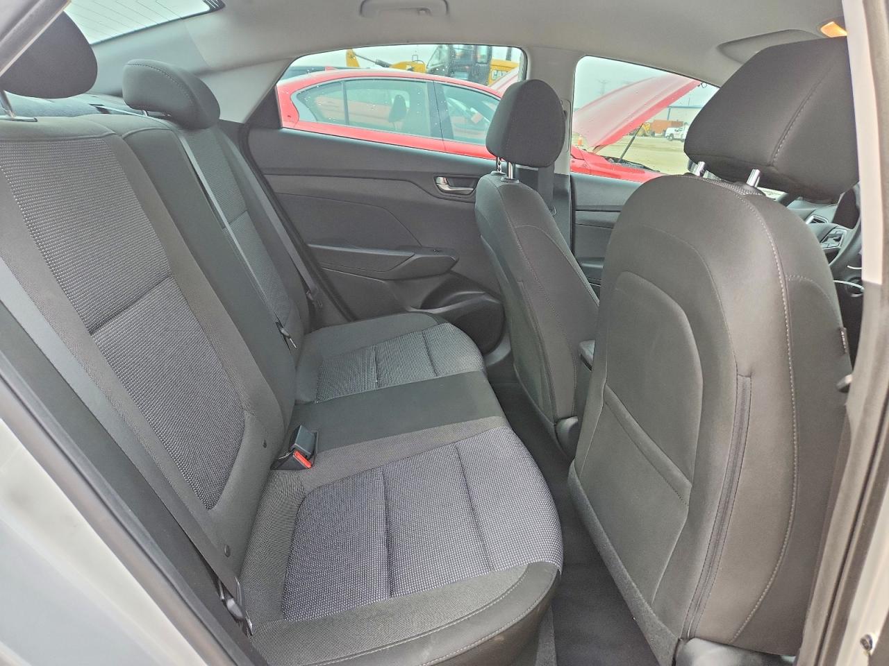 2022 Hyundai Accent Sel Silver vin: 3KPC24A63NE190070