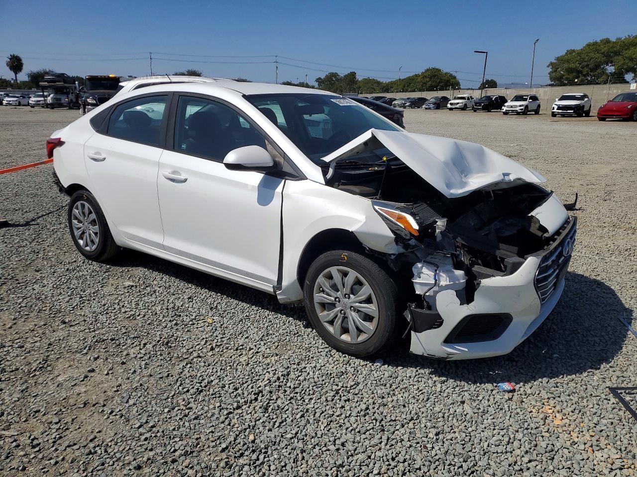 2020 Hyundai Accent Se Белый vin: 3KPC24A64LE112877